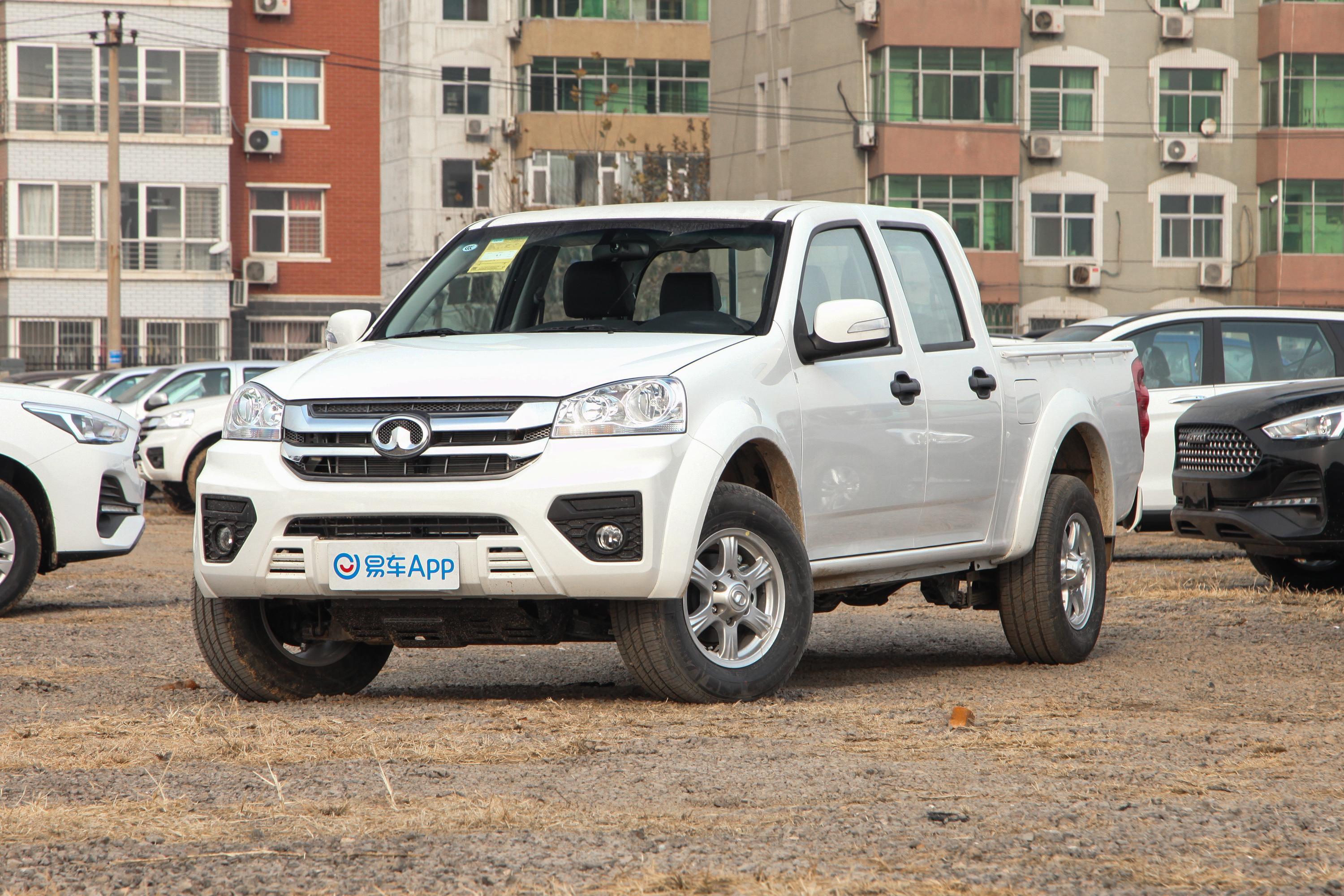 2021款风骏520t手动大双四驱精英型柴油