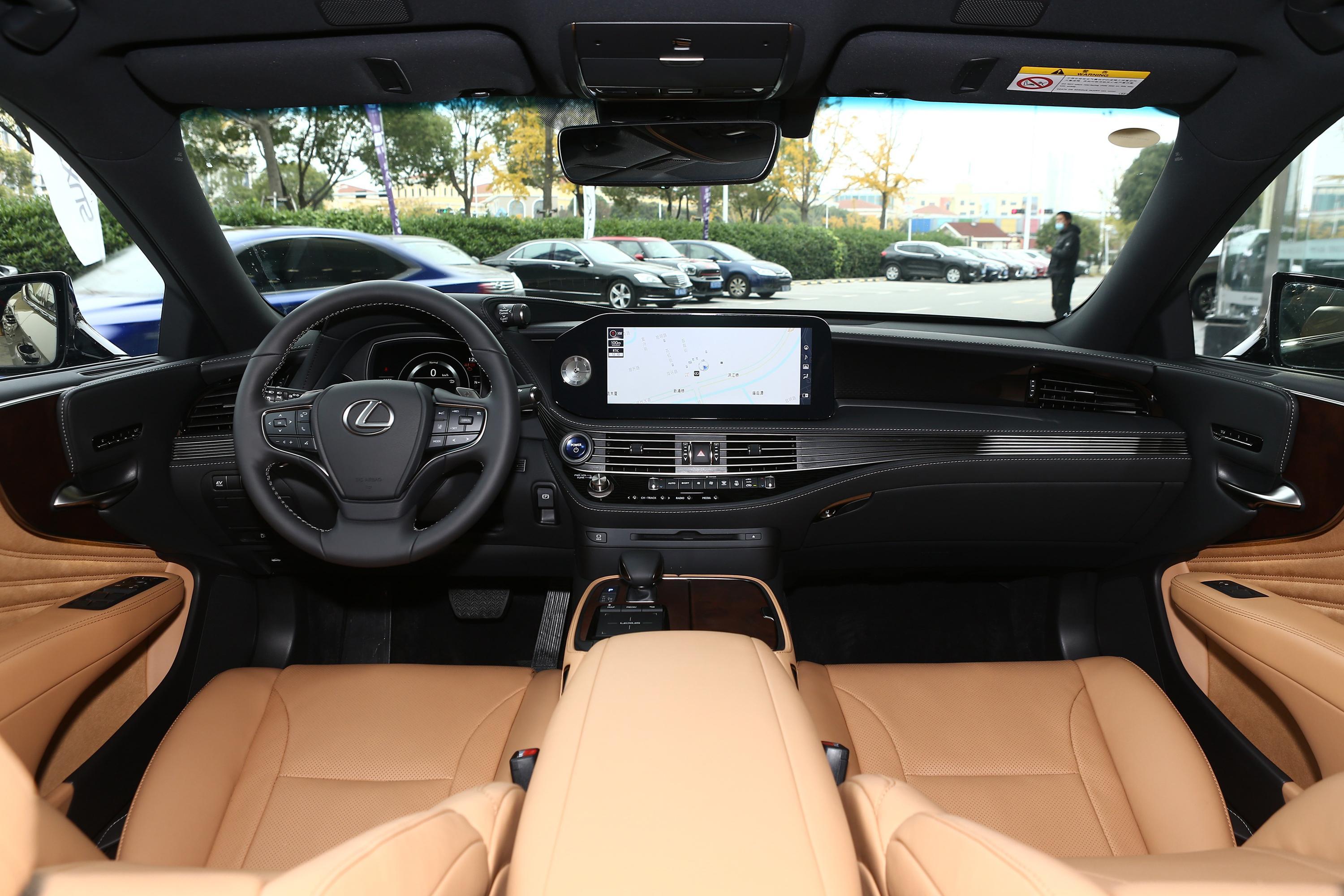 2021款 雷克萨斯ls 500h 卓越版内饰