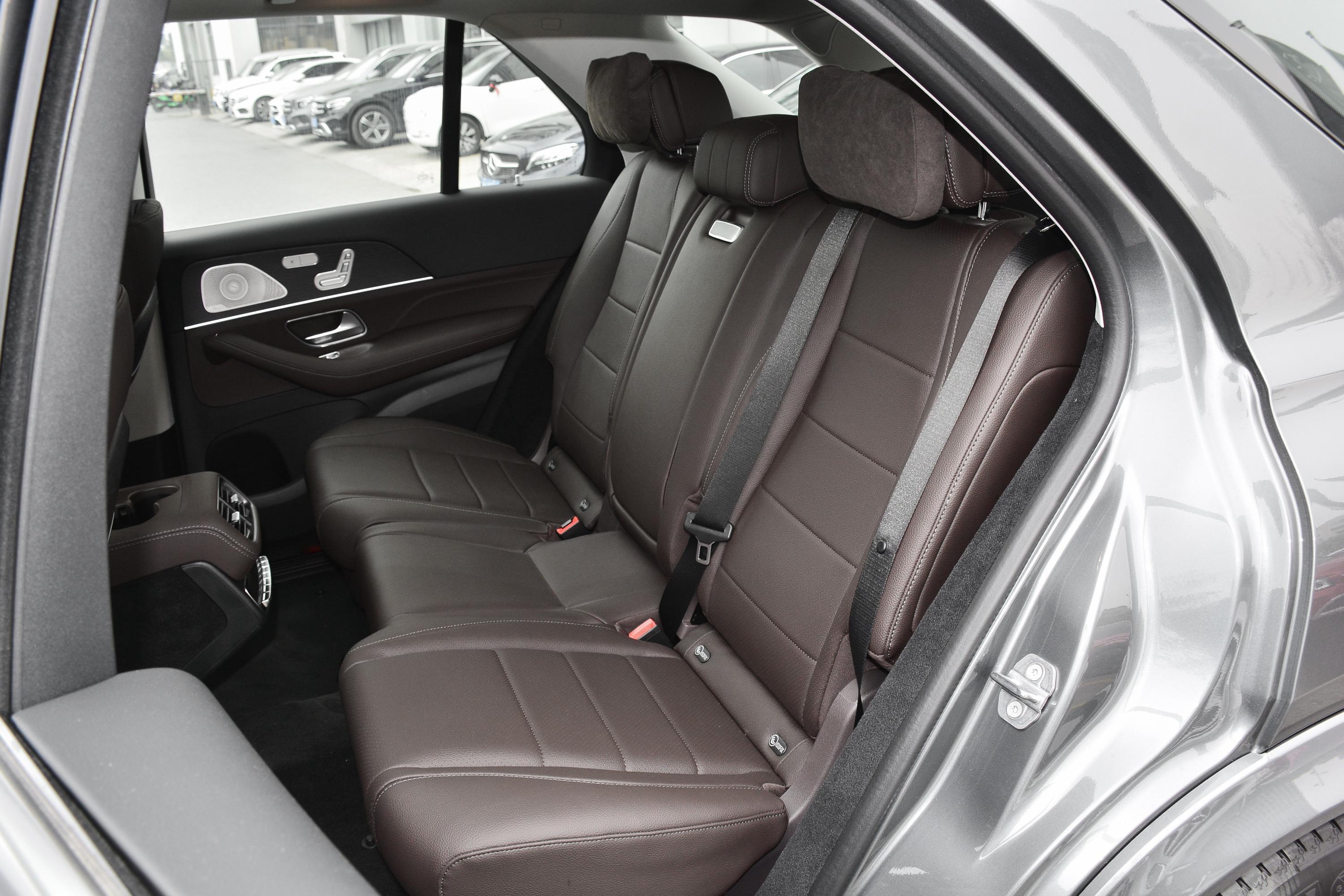 2021款 奔驰gle gle 450 4matic 豪华型空间