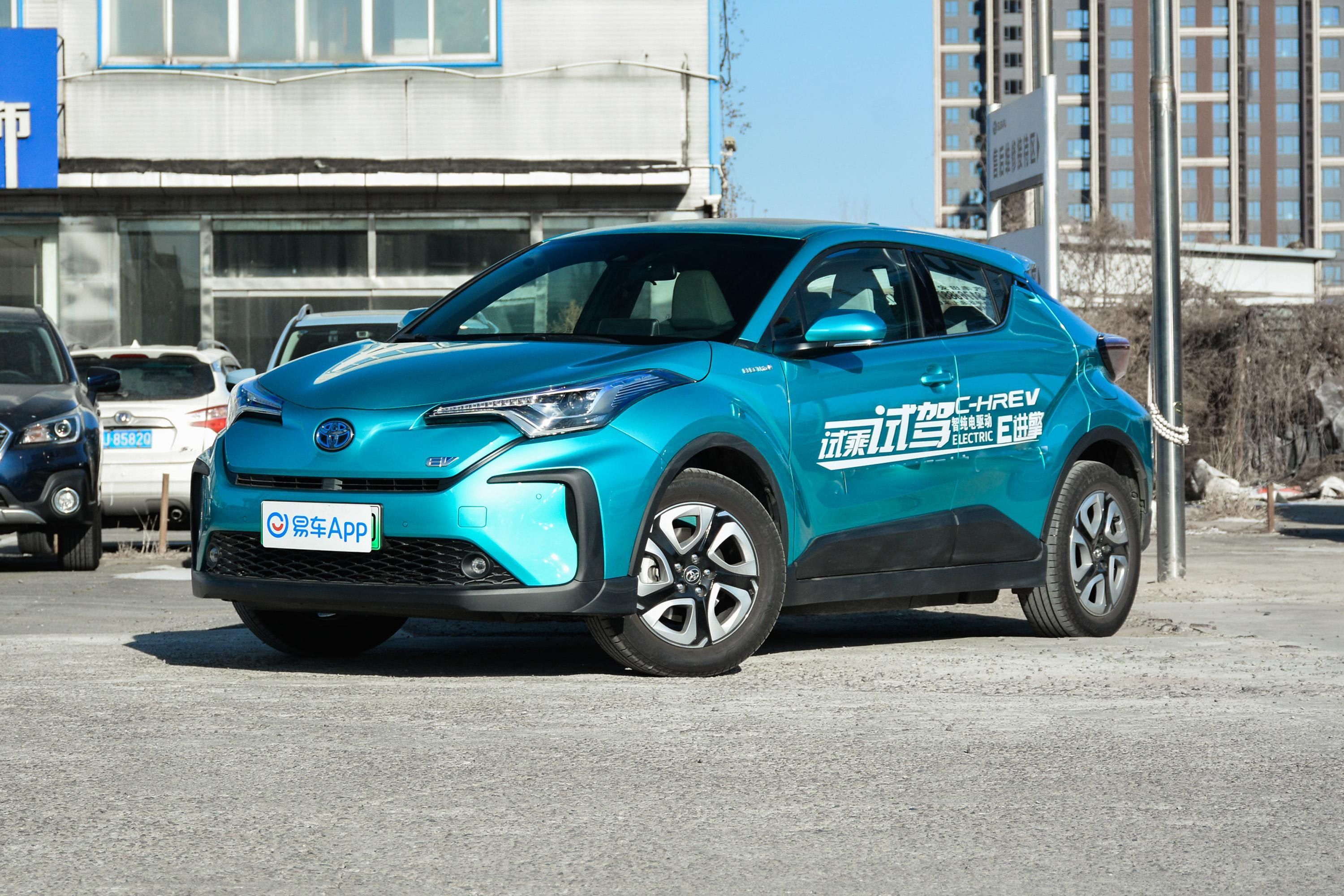 2020款丰田chrev尊贵天窗版