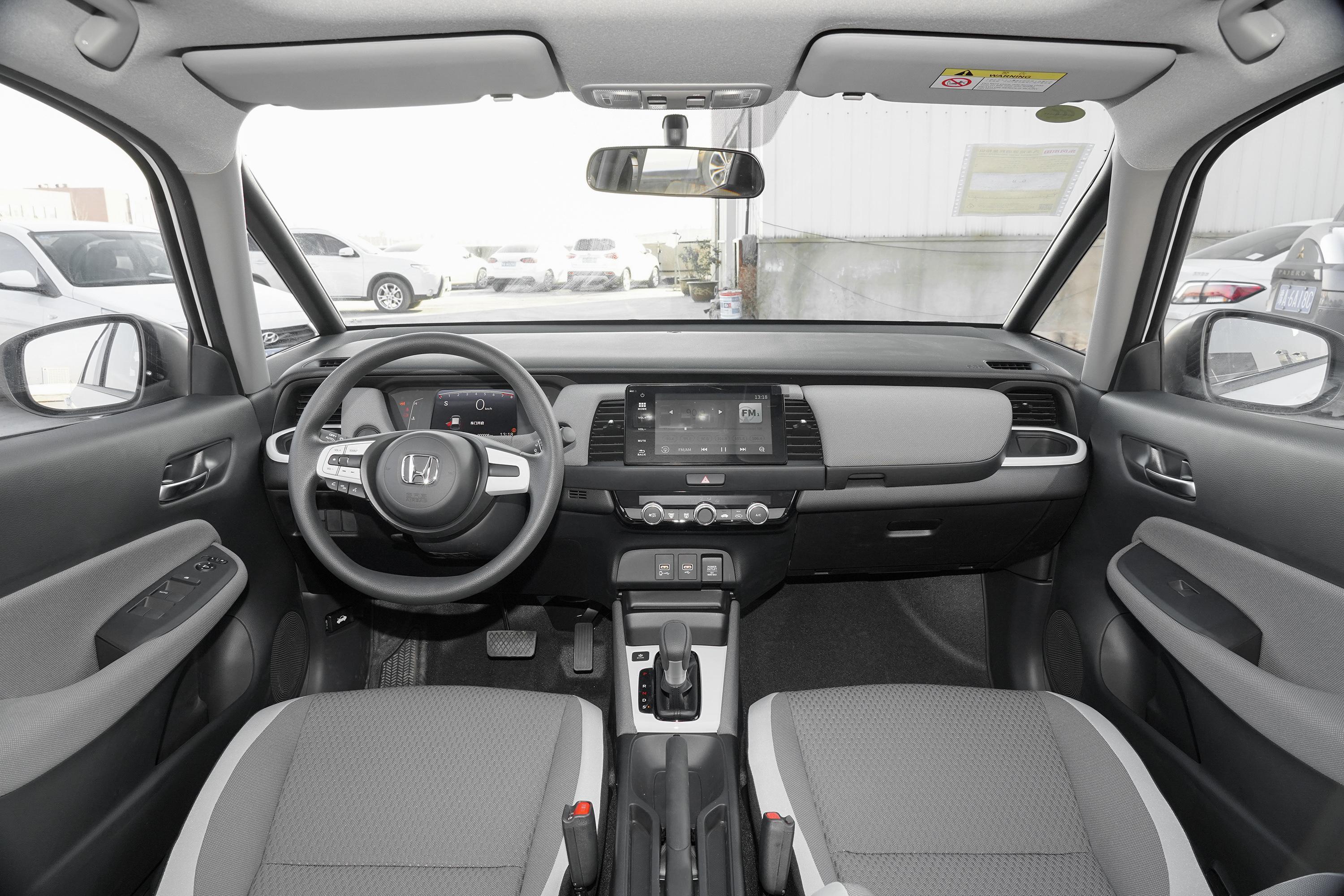 2021款 life 1.5l cvt cro-s 乐趣版内饰