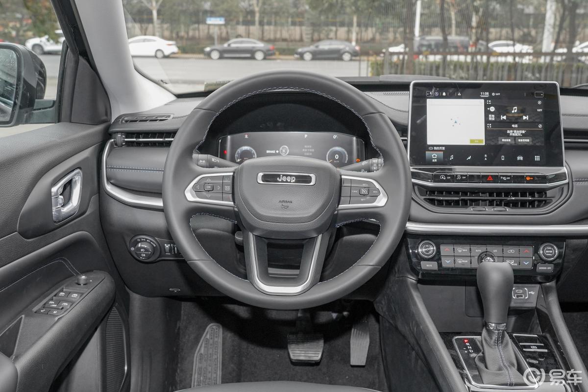 【指南者2021款220t 精英版方向盘汽车图片-汽车图片大全】-易车
