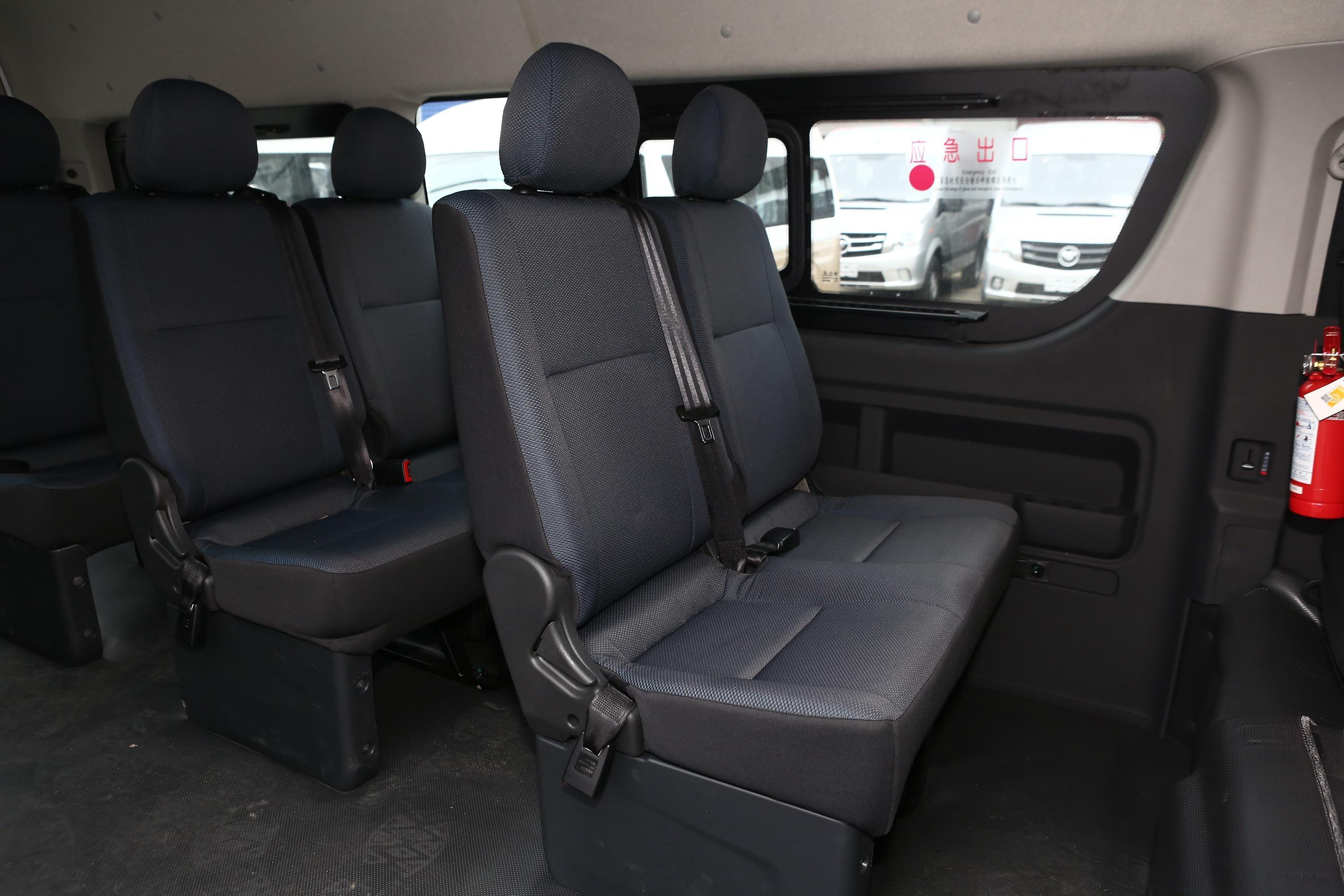 2020款 风景g9 商务车 2.4l 手动 长轴高顶 商运版 9座 汽油 国vi空间