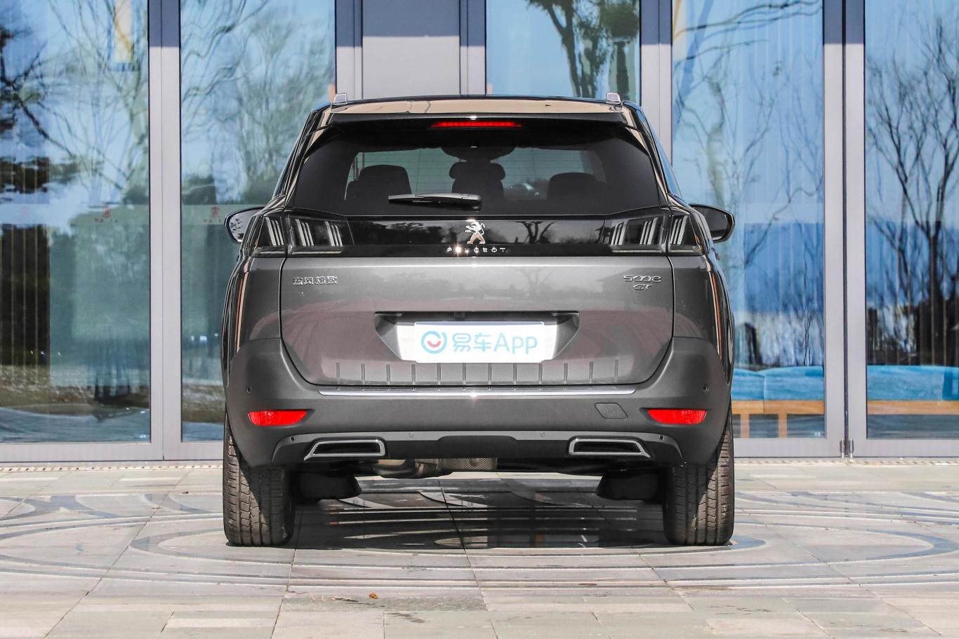 标致5008400thp 旗舰gt版 7座正后水平