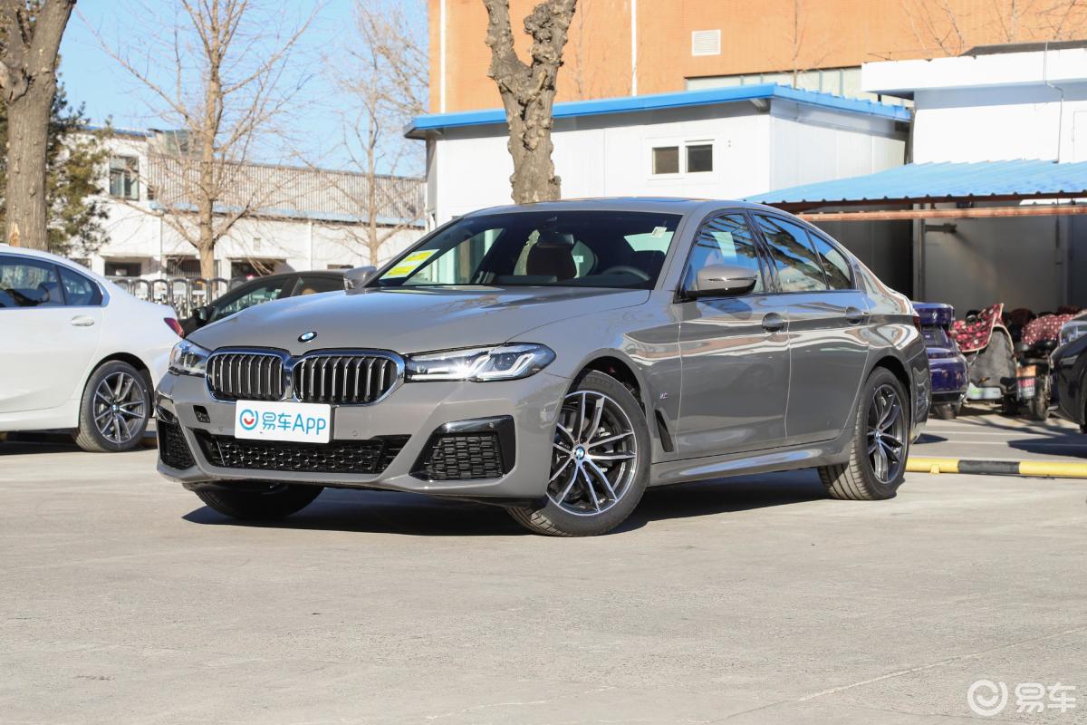 【宝马5系(进口)2021款525i m运动套装侧前45度车头向左水平汽车图片