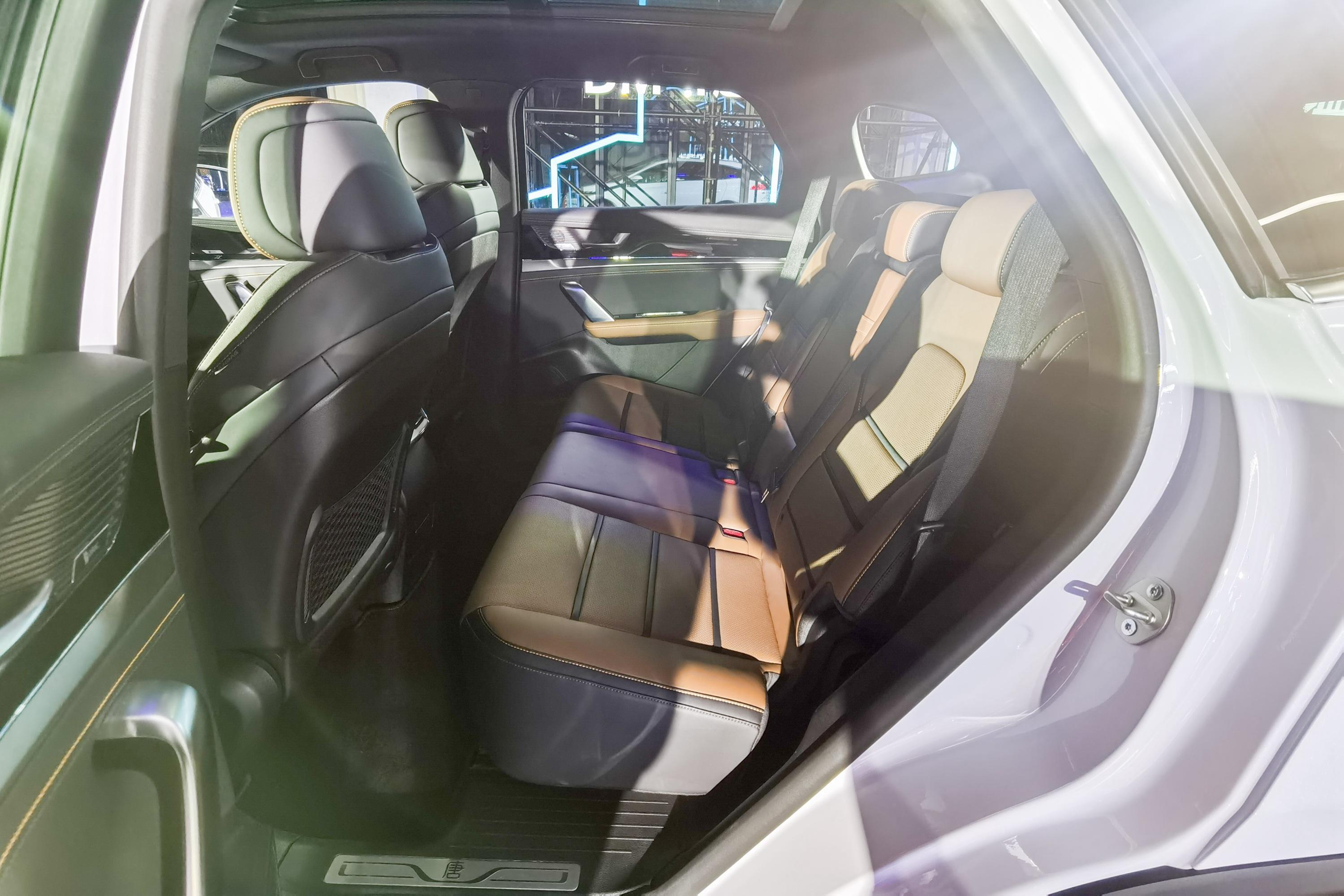 唐dm dm-i 112km 尊贵型汽车报价_图片_参数配置】-易车_比亚迪新梦迪