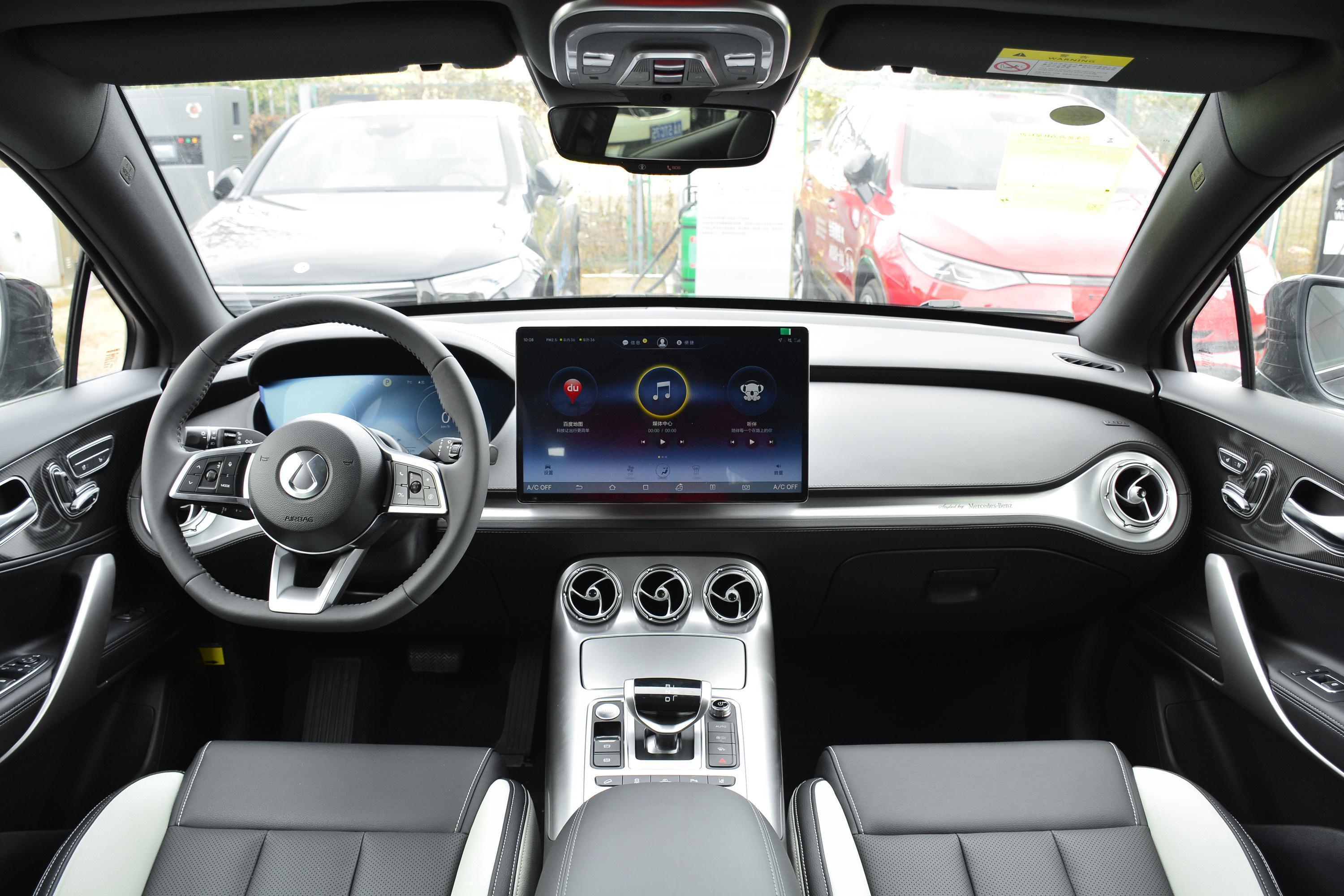 2020款 腾势x 纯电动 运动版内饰