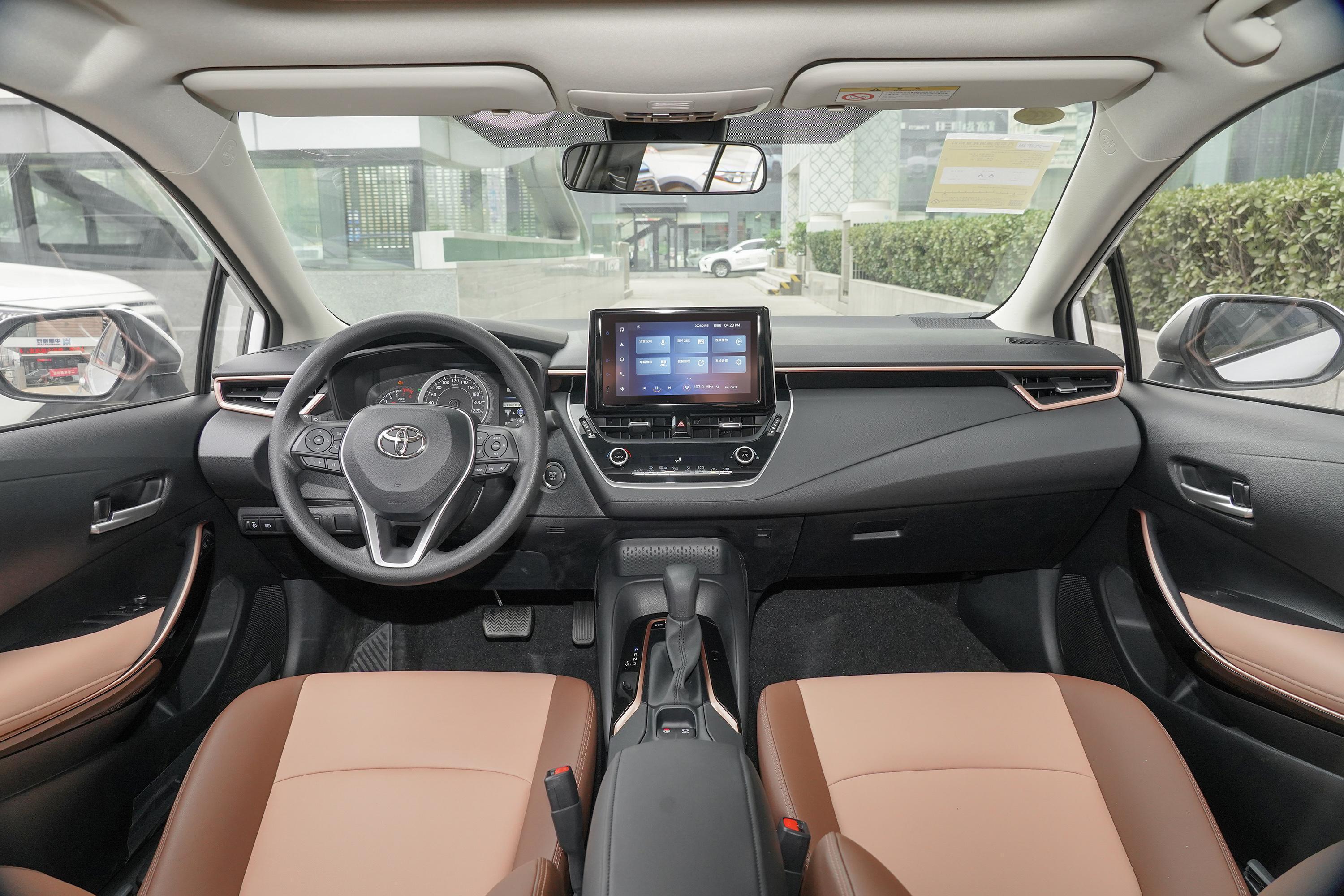 2021款 卡罗拉 1.5l cvt  精英care版内饰