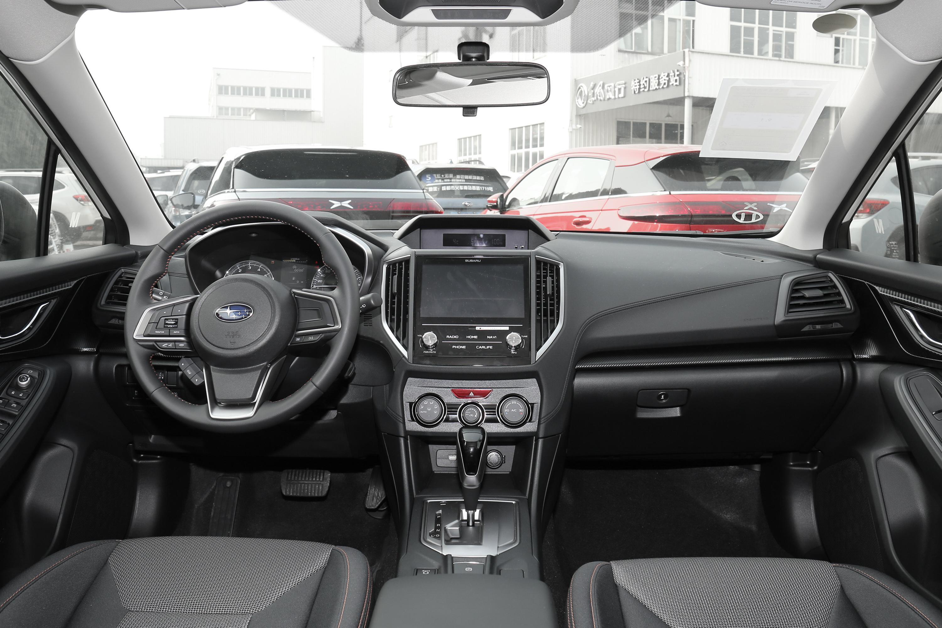 2021款 斯巴鲁xv 2.0i cvt 四驱 精英版内饰