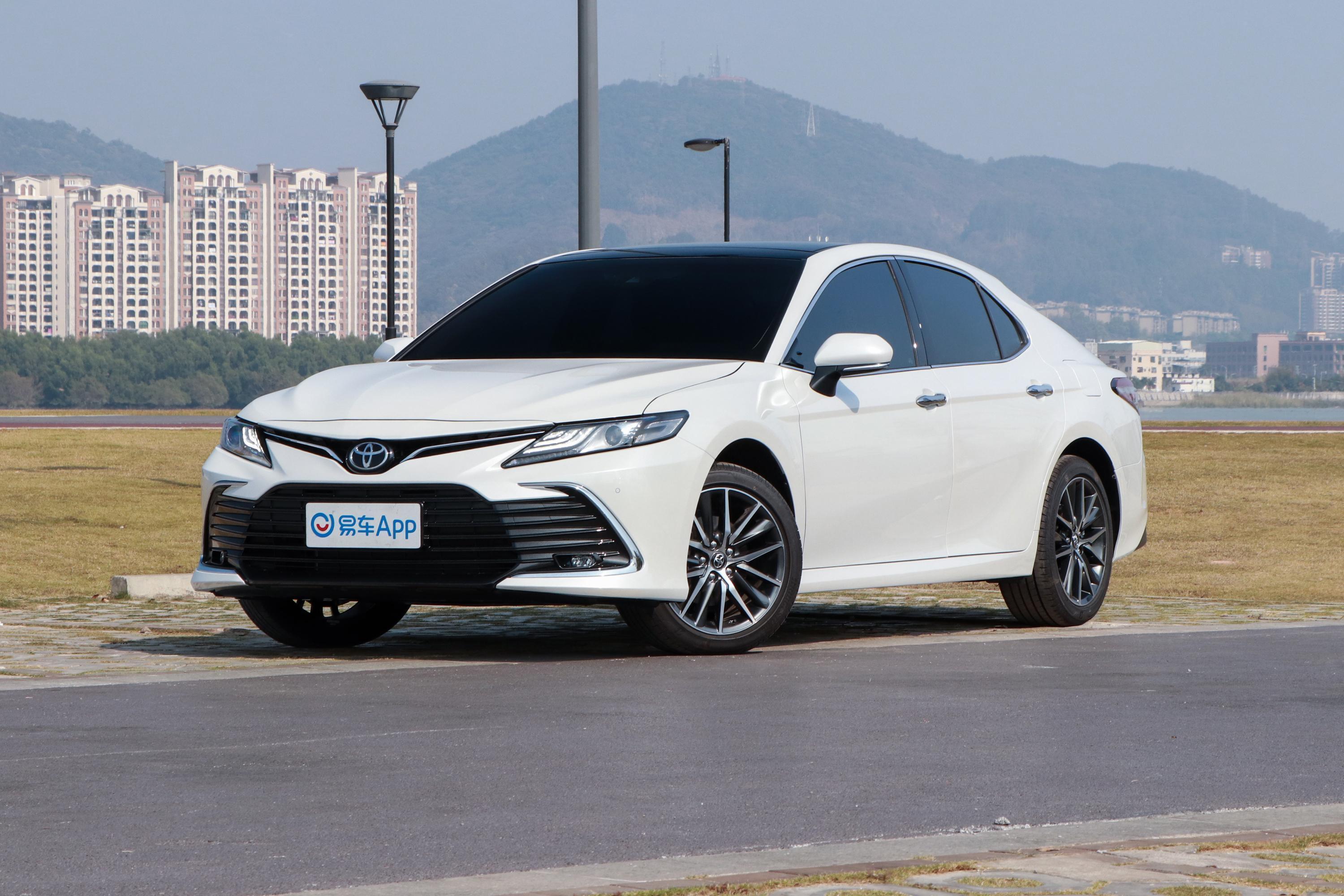 2021款凯美瑞25g豪华版