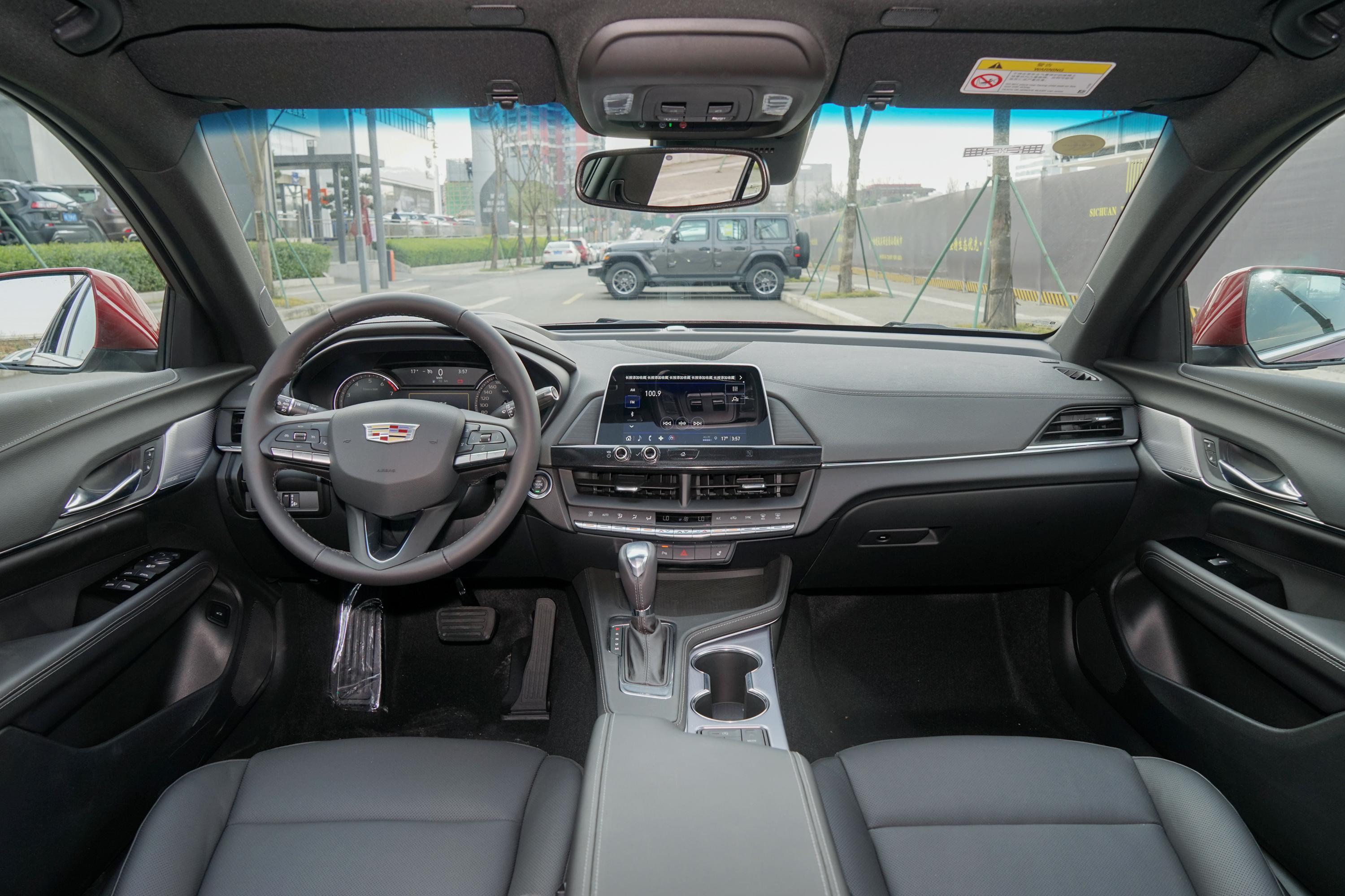 2021款 凯迪拉克ct4 28t 豪华型内饰