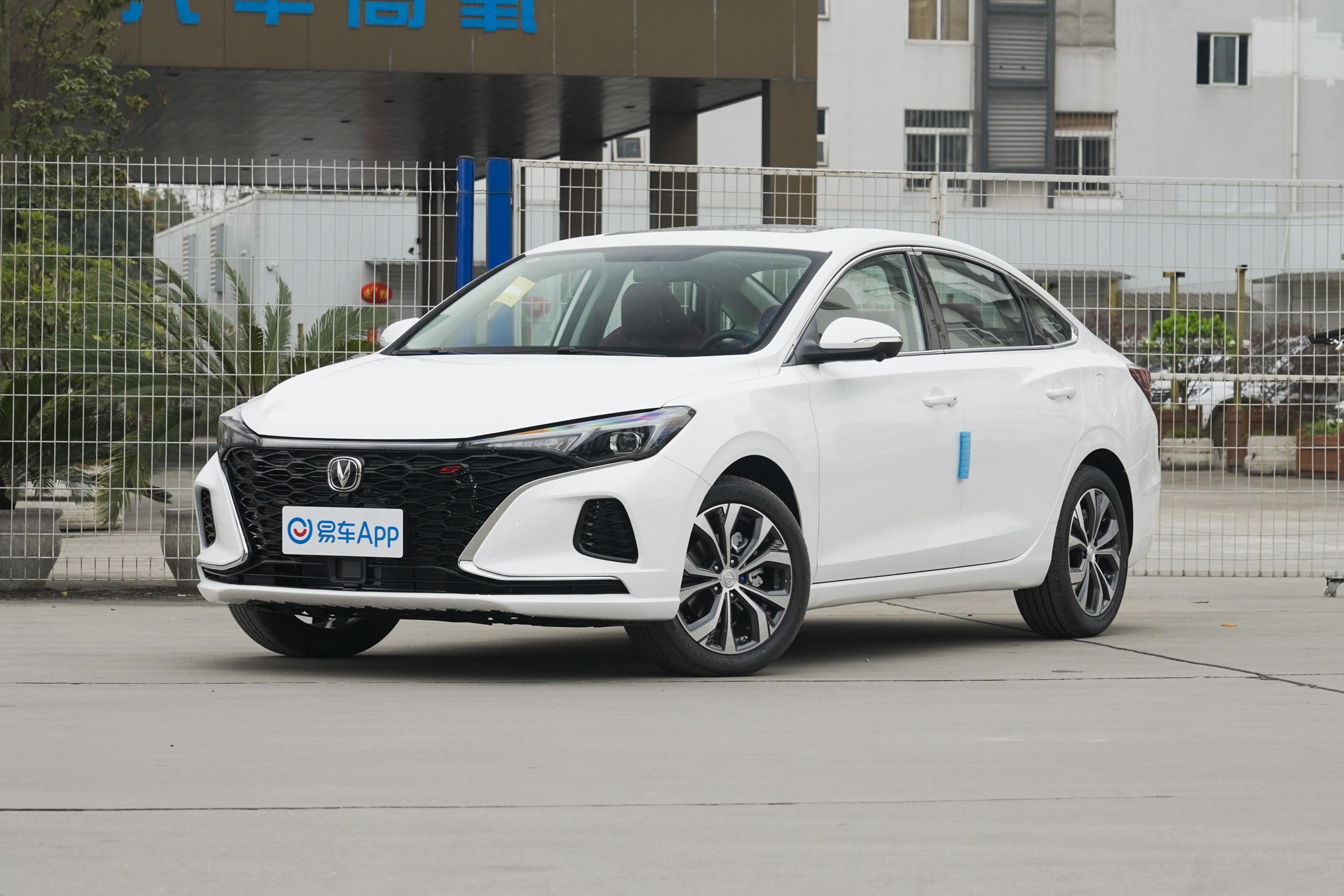 2021款逸动plus蓝鲸ne14tgdi双离合旗舰版