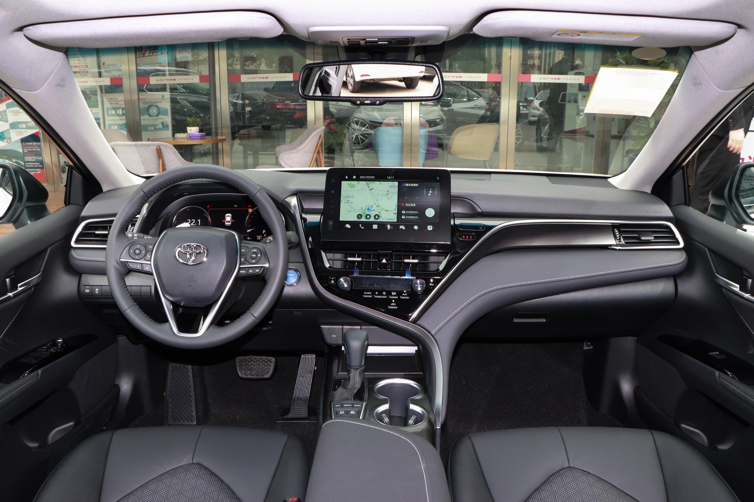 2021款 凯美瑞 双擎 2.5hs 锋尚版内饰
