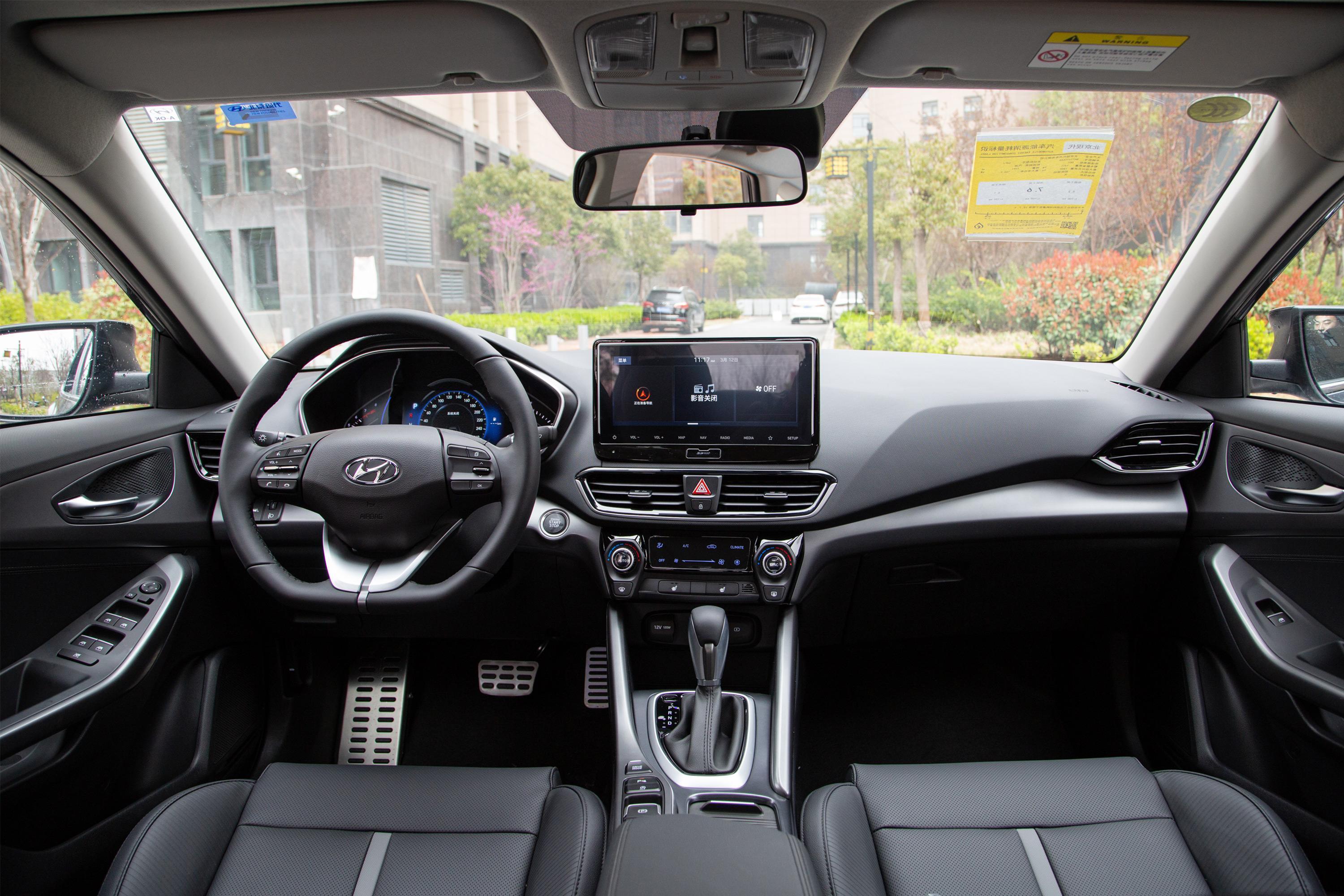 2021款lafesta菲斯塔280tgdi双离合劲享版