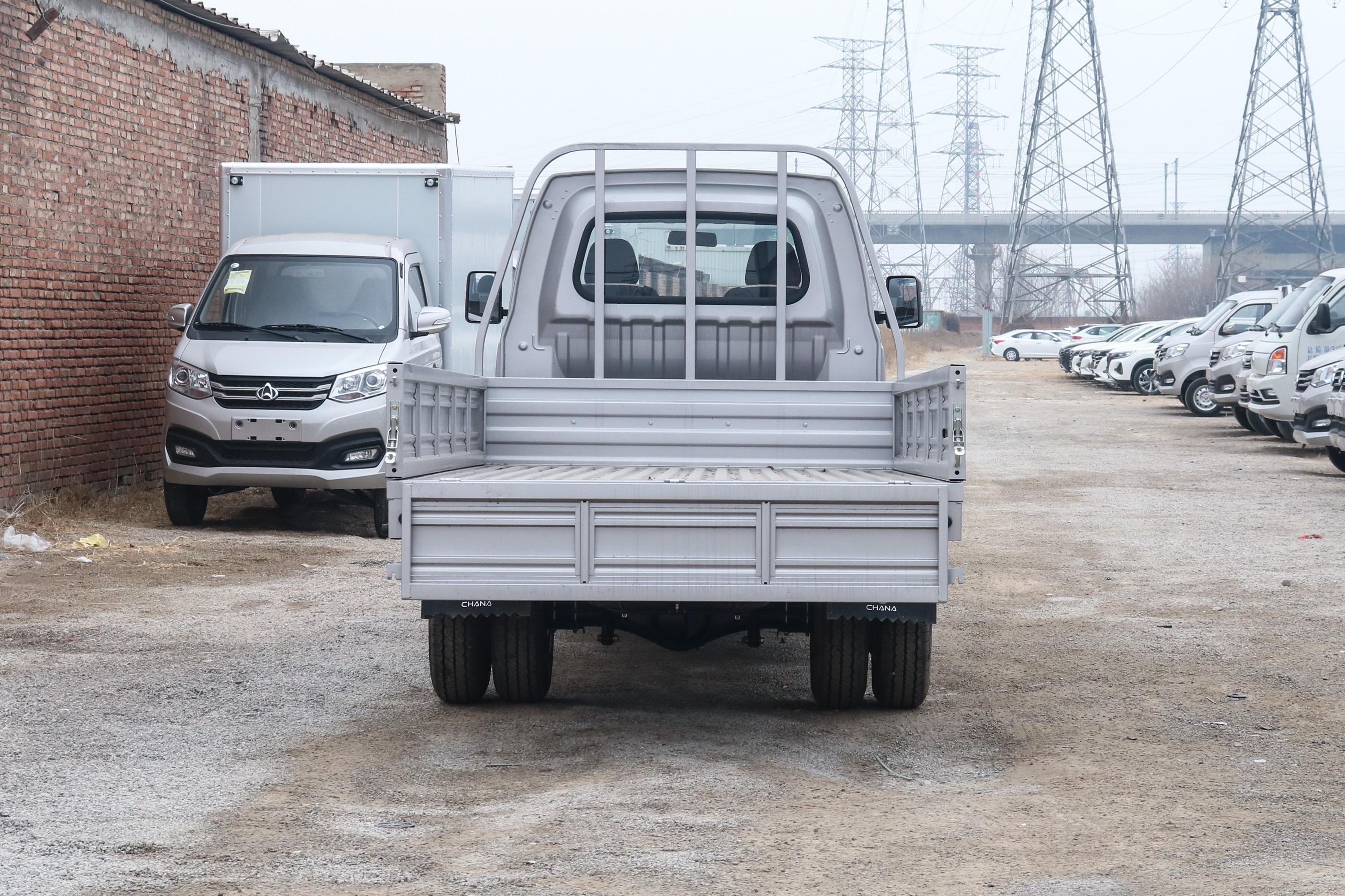 標準版 汽油 國Ⅵ汽車報價_圖片_參數配置】-易車_遵義長安跨越