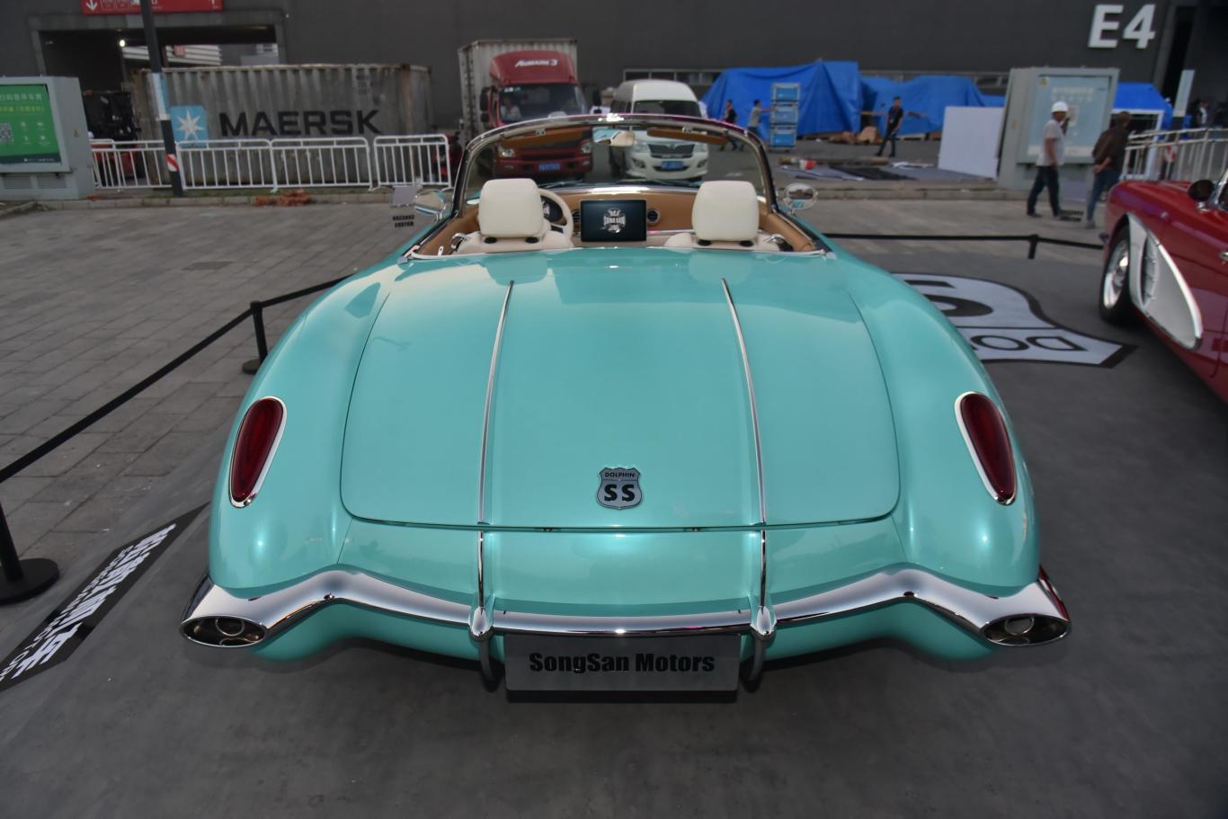 【松散ss dolphin敞篷版正后水平图片-汽车图片大全】-易车