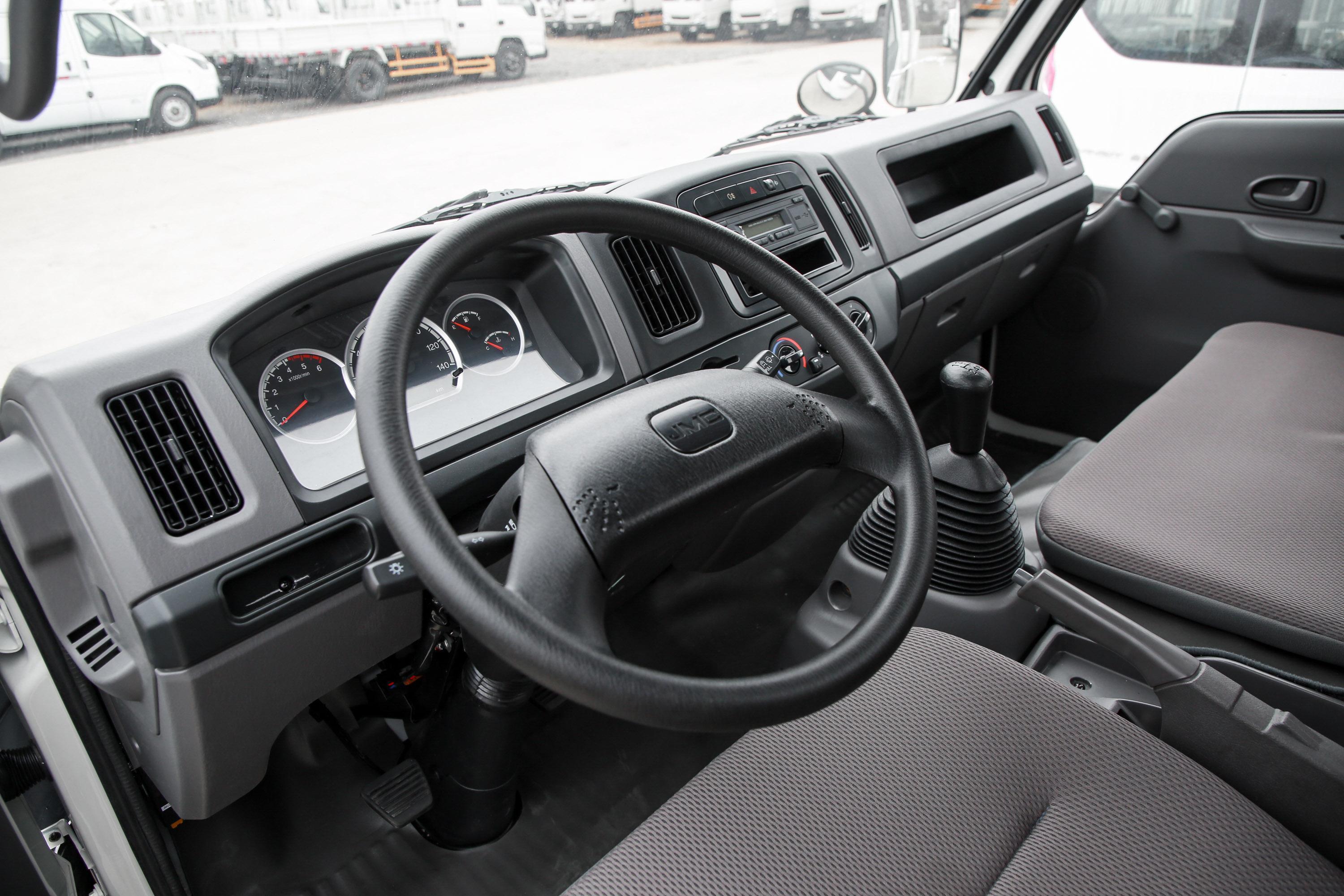 2020款顺达宽体28t手动单长栏板普通版柴油国v