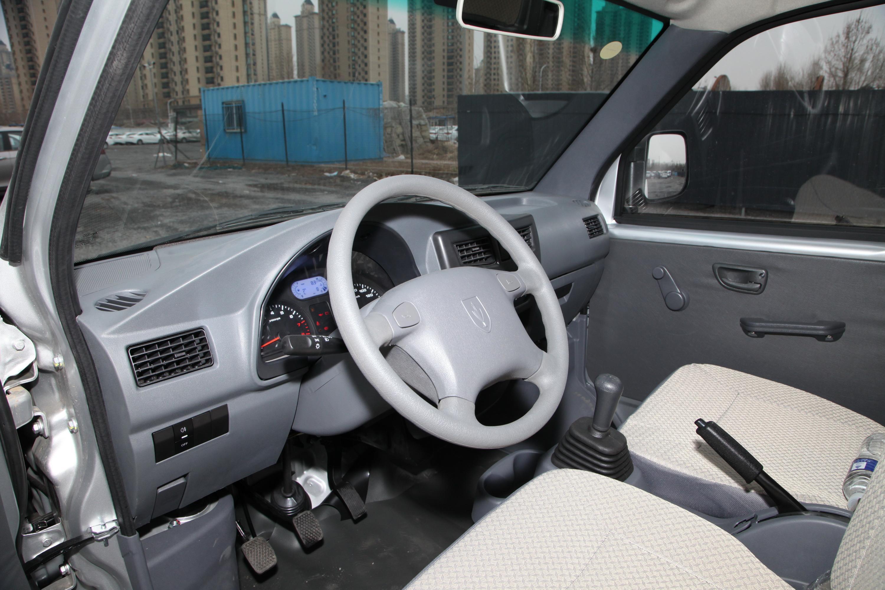 2021款 金杯t10 货车(n1) 1.2l 2.7米 标准型swc12m 国vi内饰