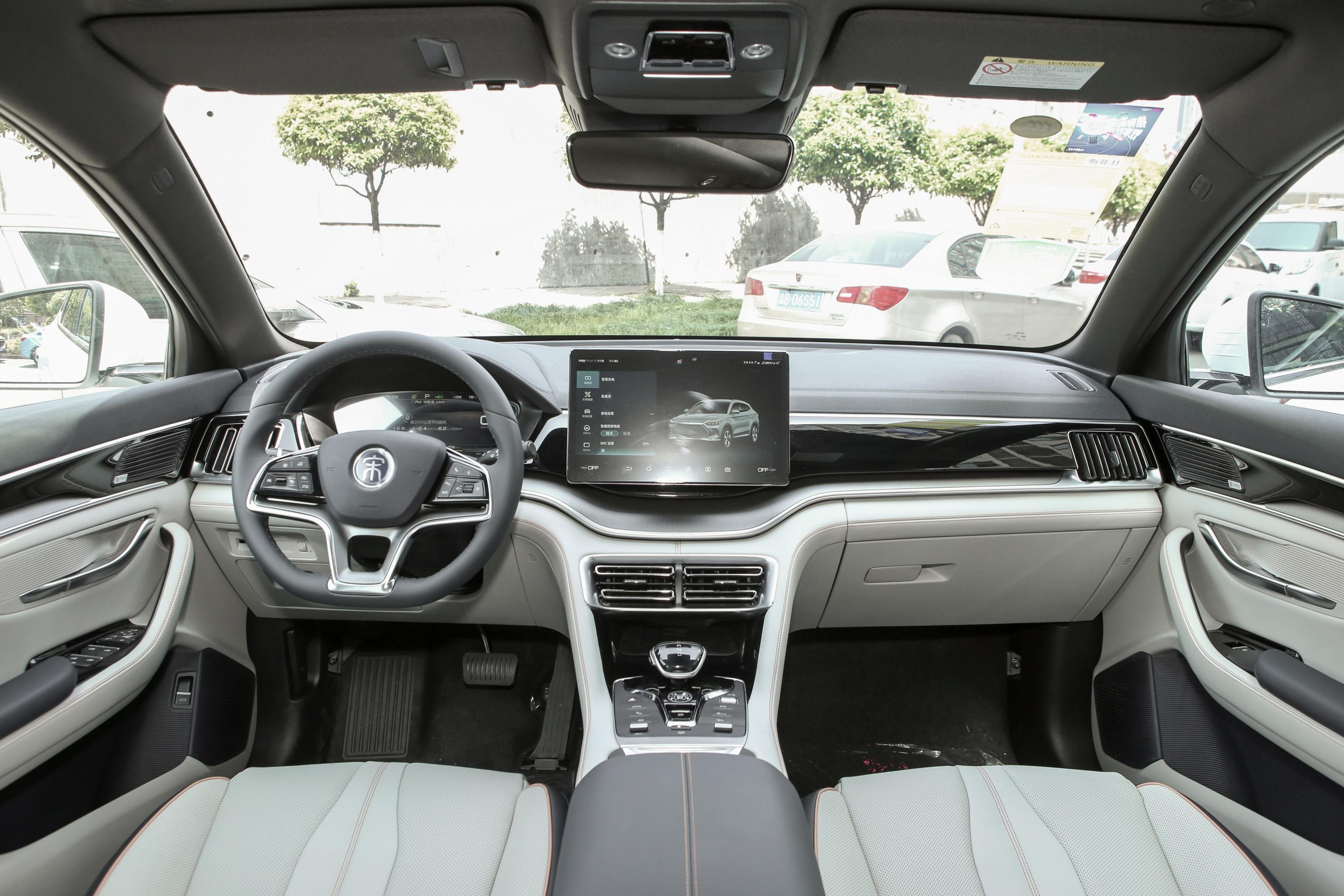 2021款 宋plus新能源 dm-i 1.5l 两驱 旗舰plus内饰