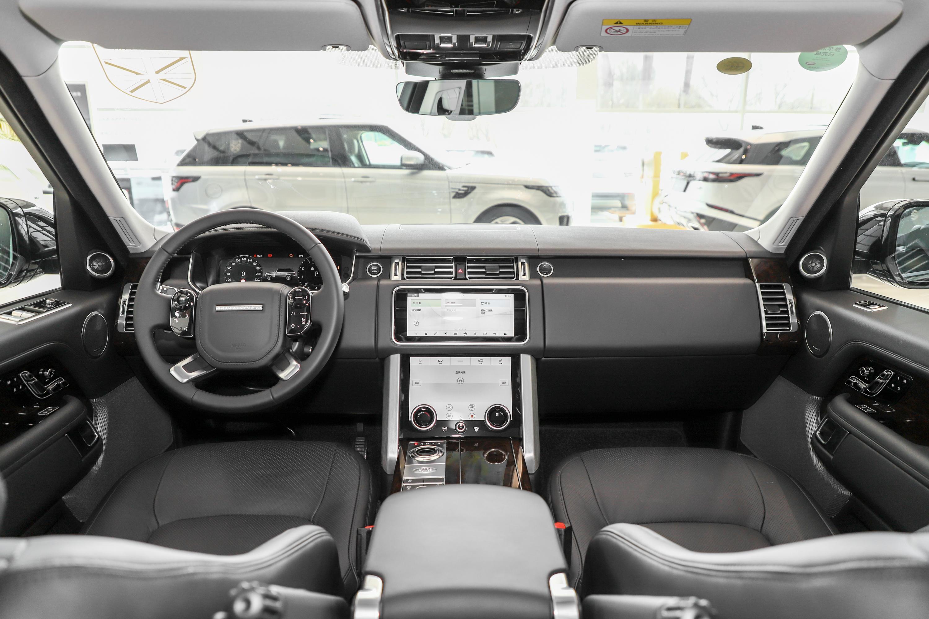 2021款 揽胜 3.0 l6 传世加长经典版内饰