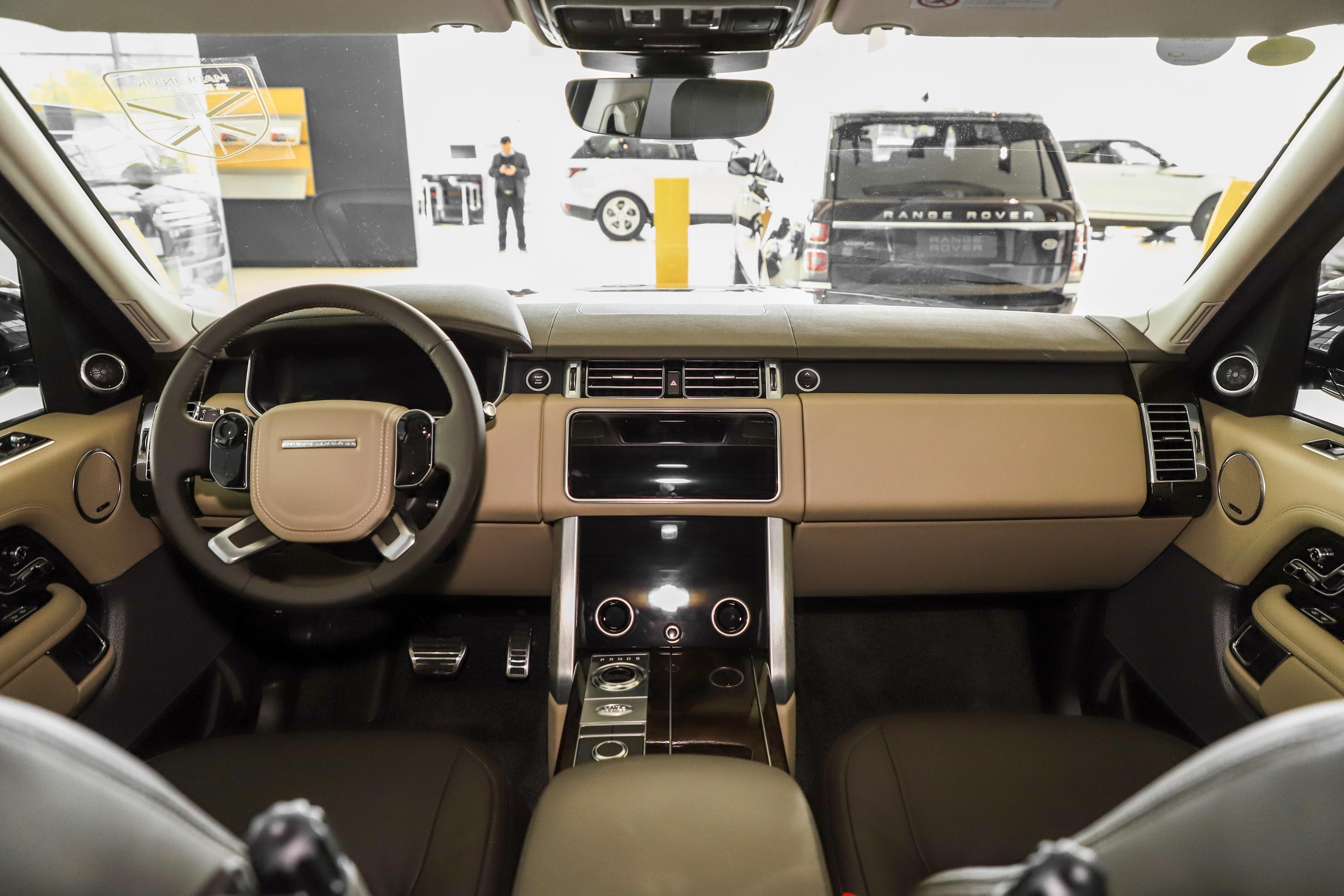 2021款 揽胜 3.0 l6 传世版内饰