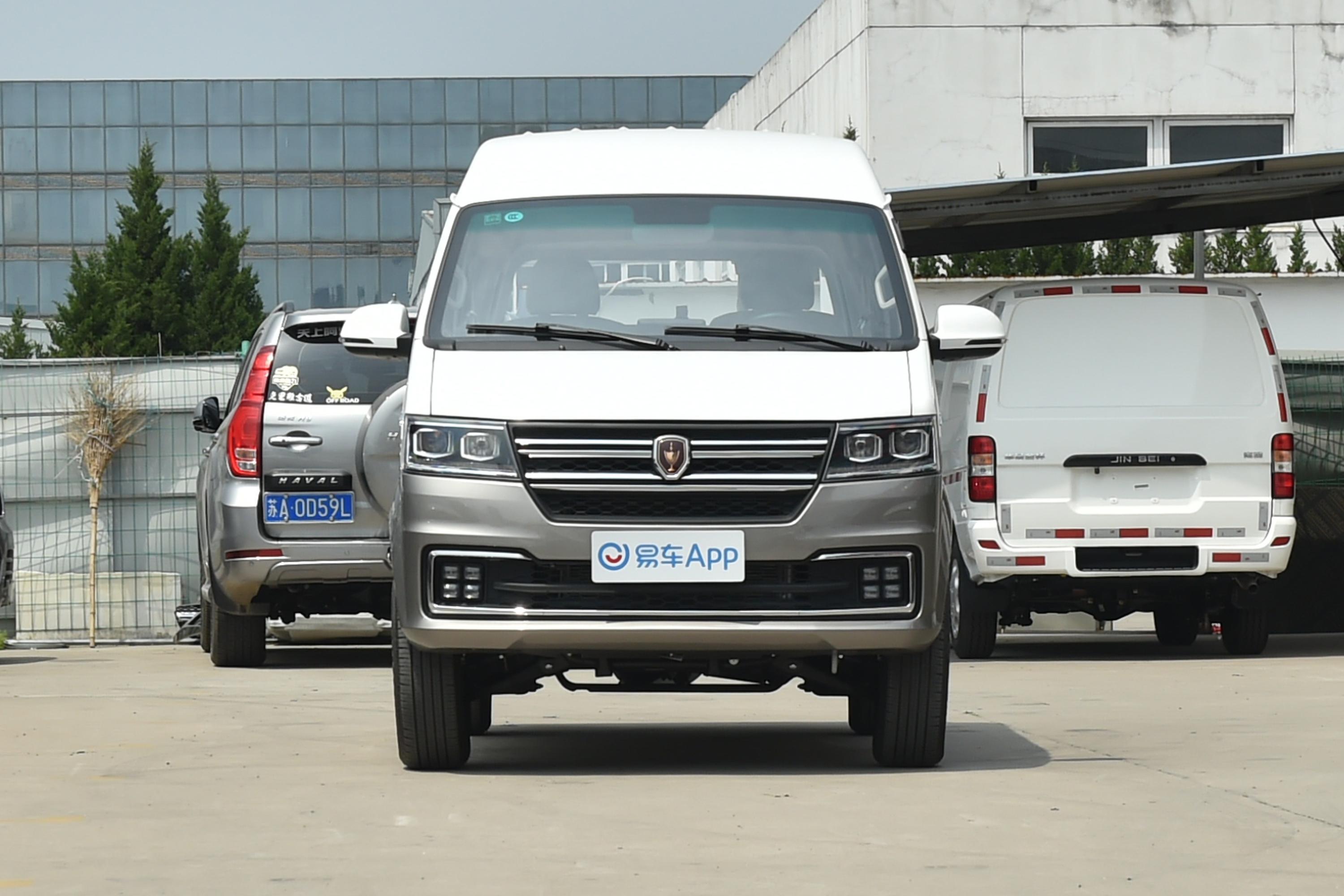2020款新海狮s客车16l手动尊享版6座国vi