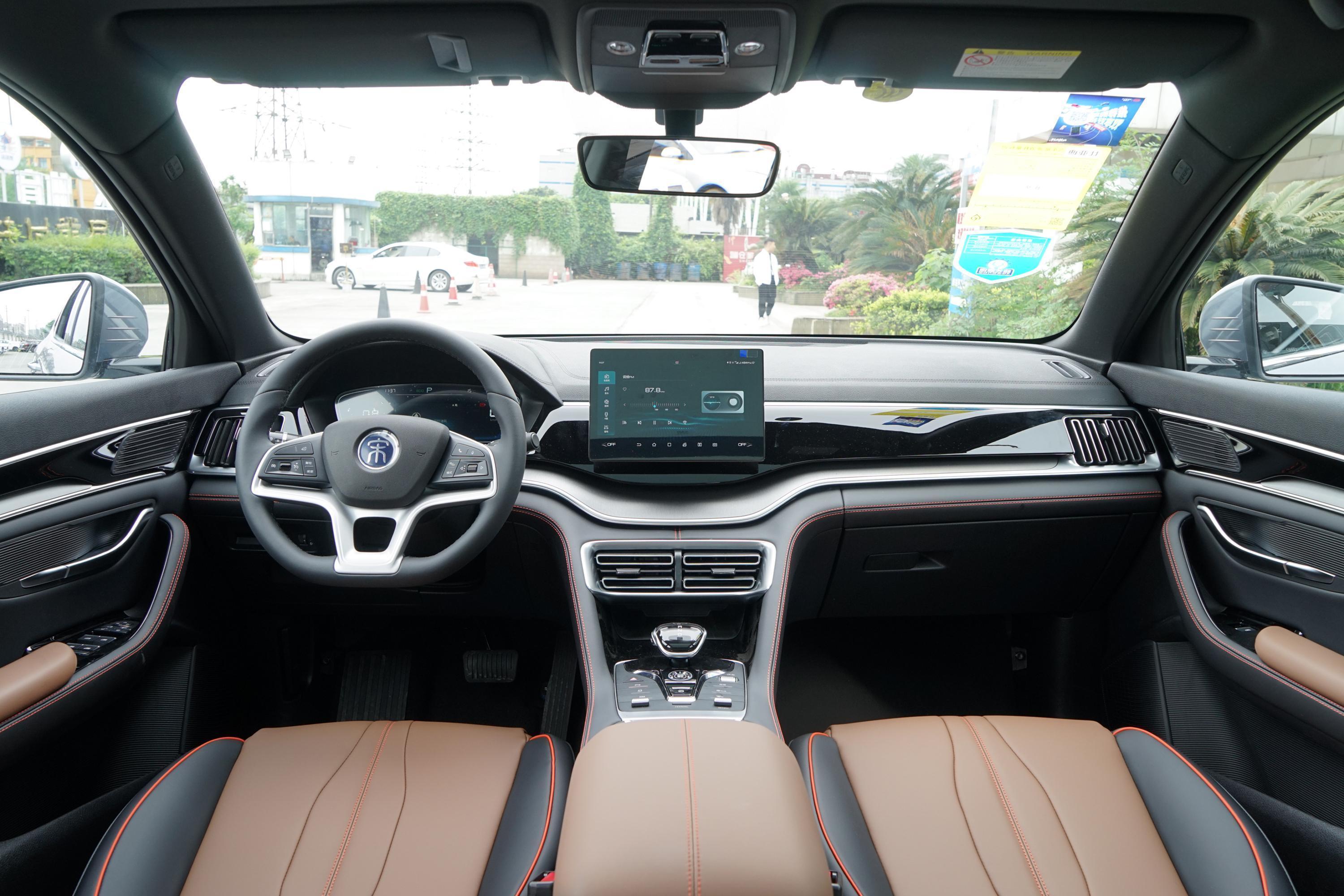 2020款 宋plus 1.5t 双离合 豪华型内饰