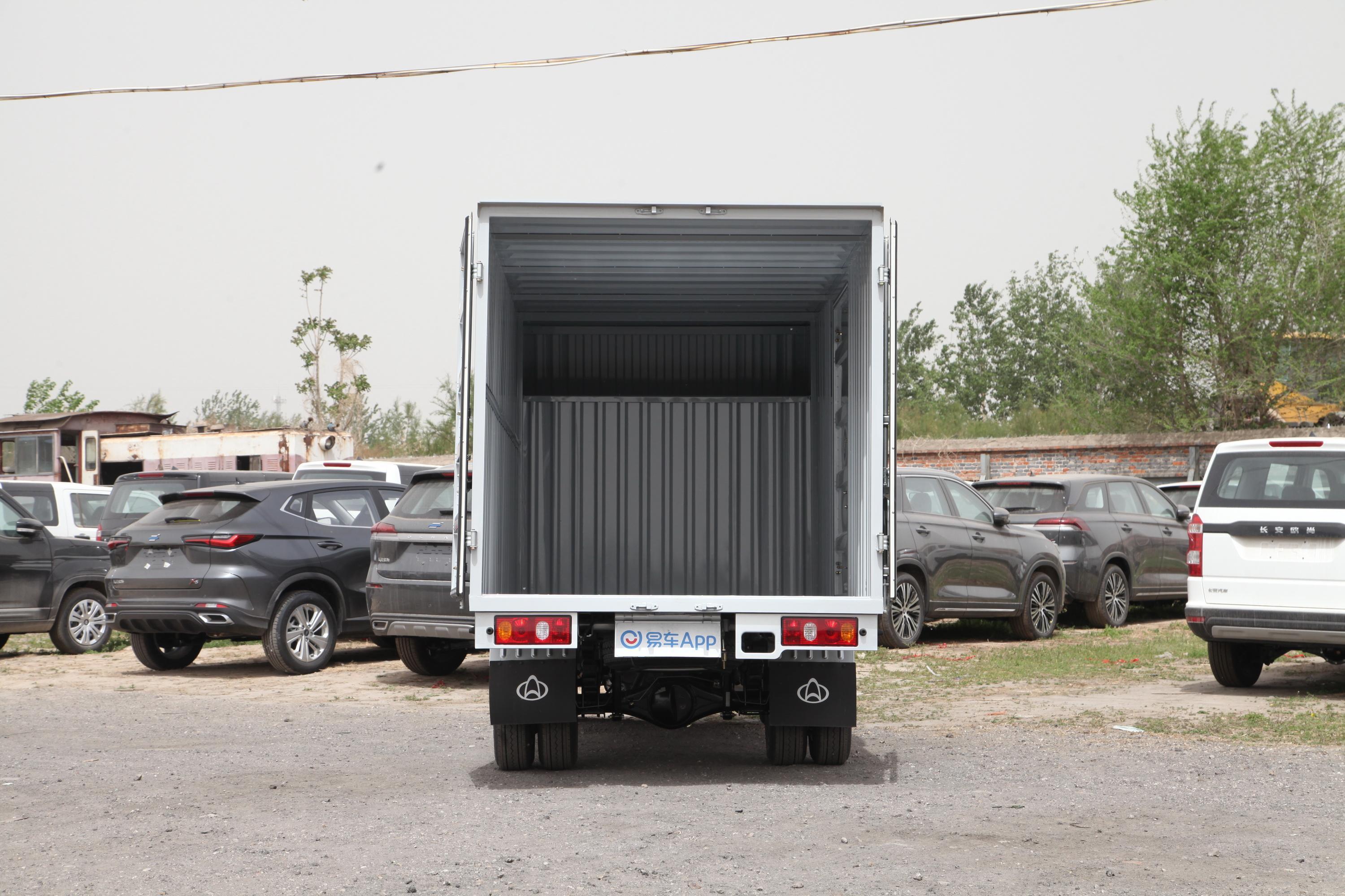 2021款长安星卡l系列l216l手动单排厢货基本型国vi