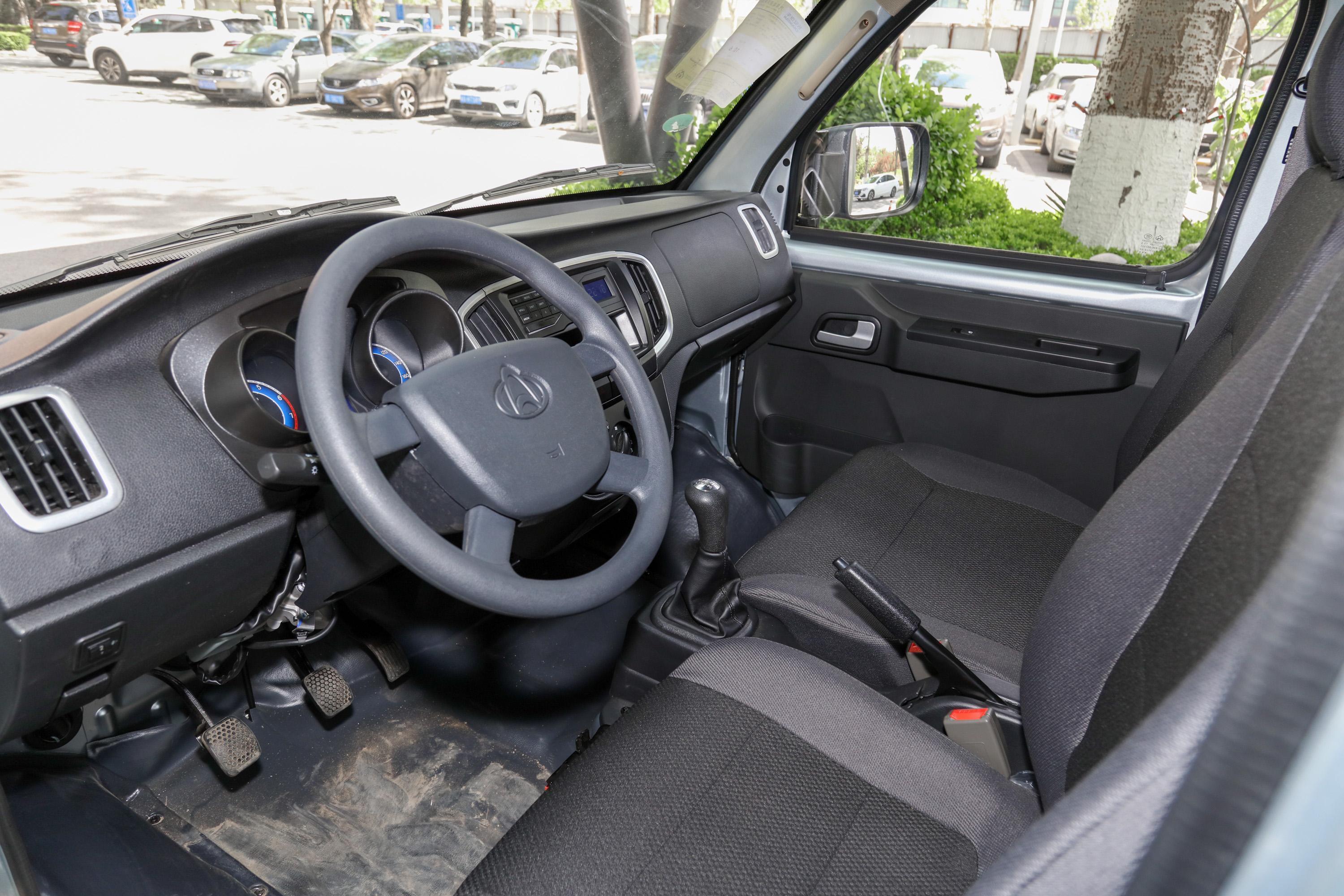 2021款 神骐t20 1.5l 手动 单排复合板厢货 财富版 基本型内饰