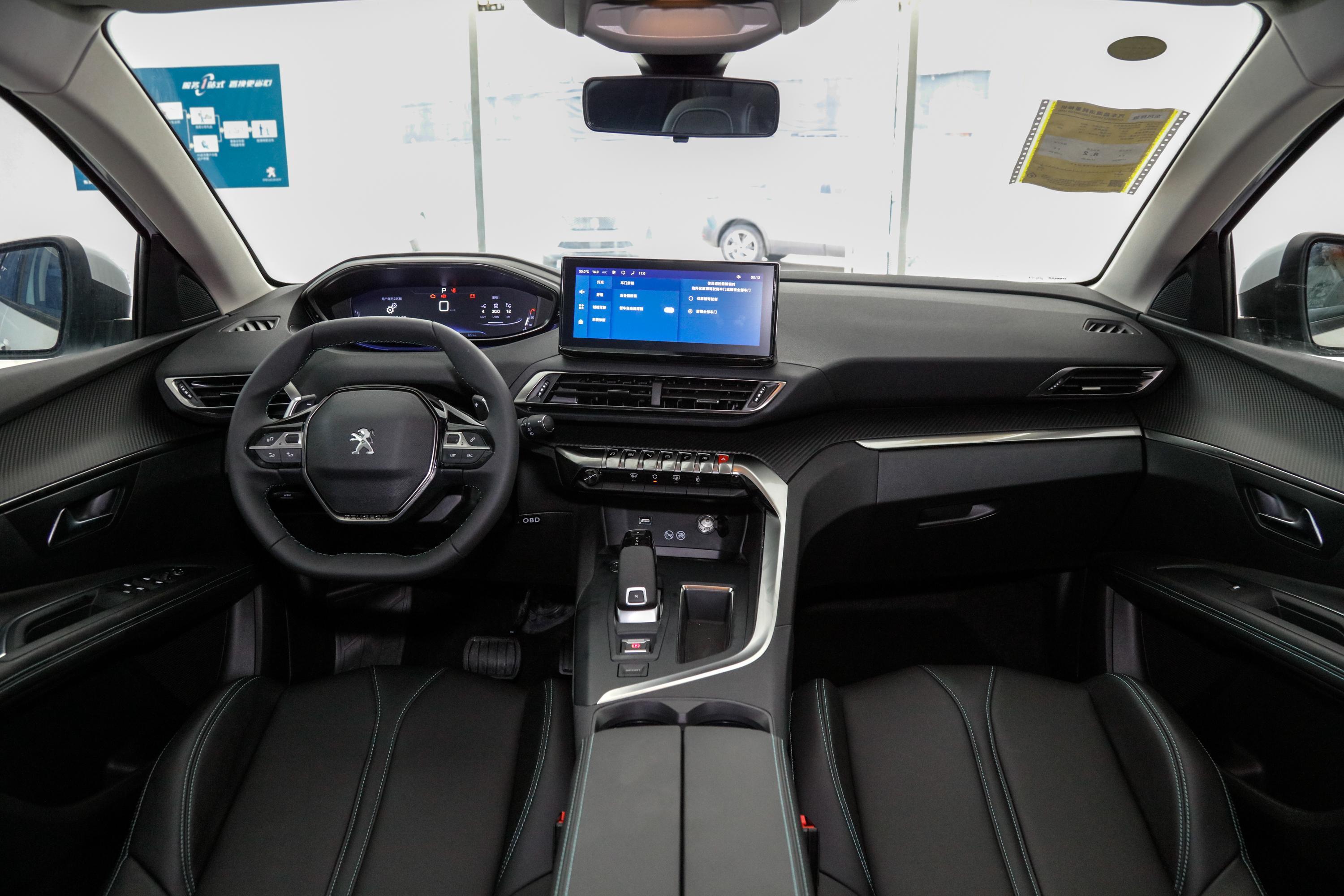 2021款 标致5008 400thp 实力版 5座内饰