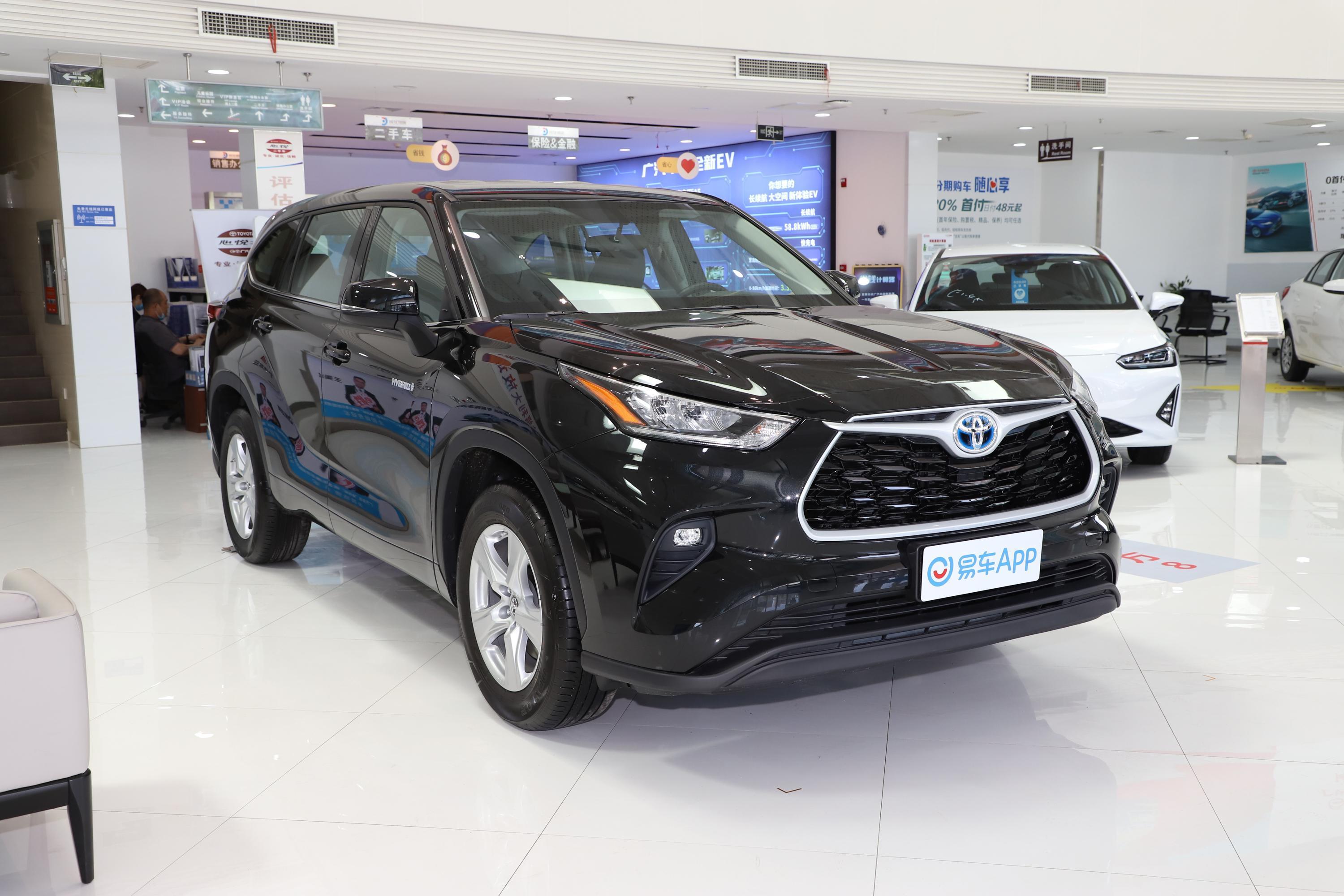 2022款 汉兰达 双擎 2.5l e-cvt四驱精英版 7座外观