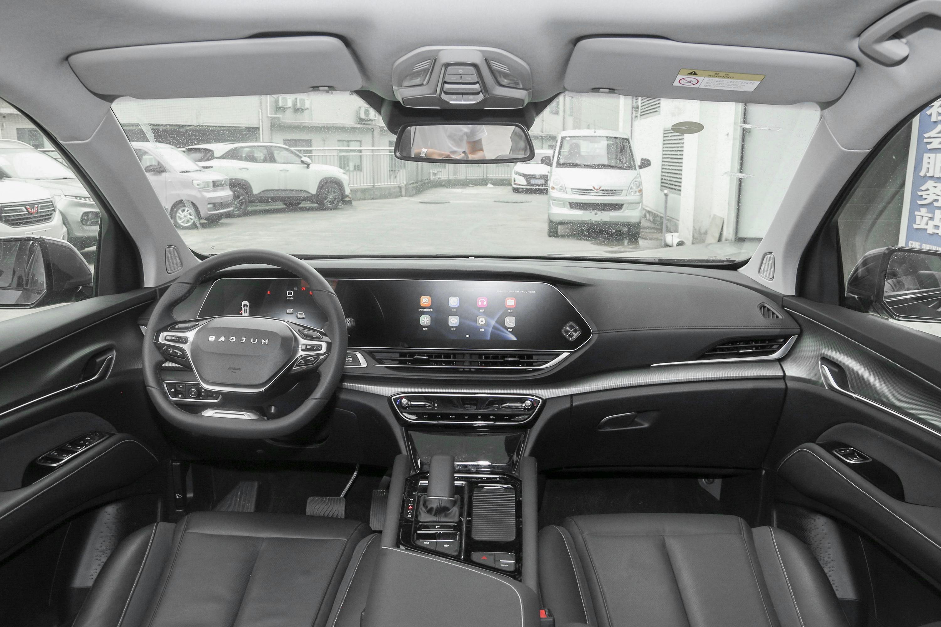 2021款 宝骏rs-7 1.5t cvt 智能旗舰型内饰