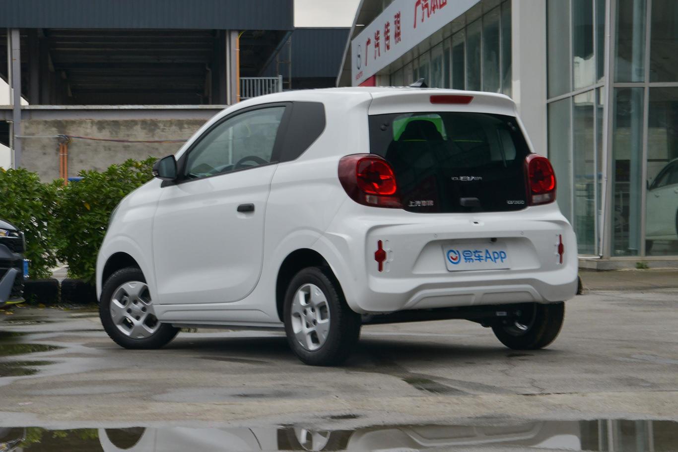 科莱威clever302km 新四座超能版侧后45度车头向左水平