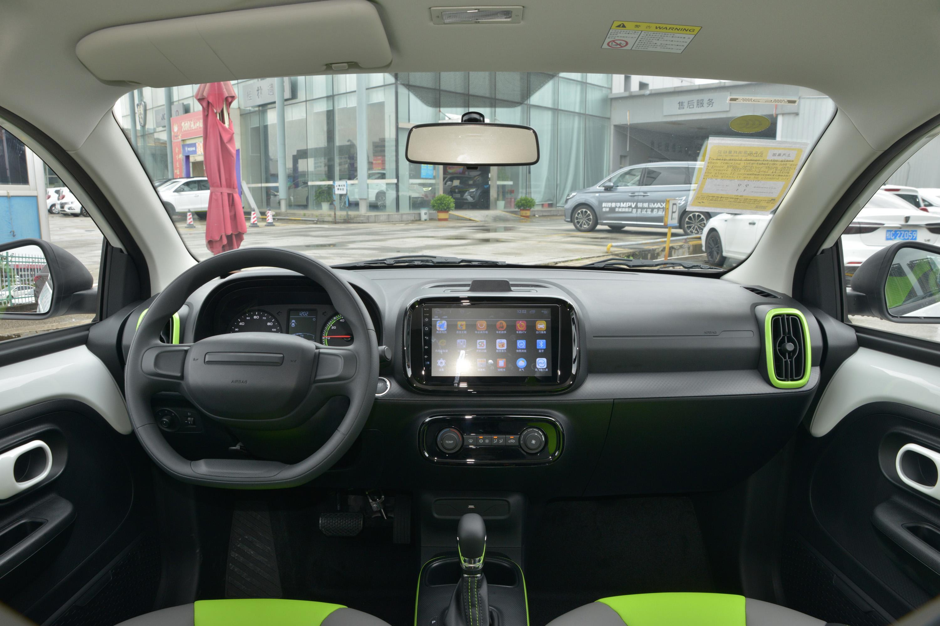 2021款 科莱威clever 302km 新四座超能版内饰