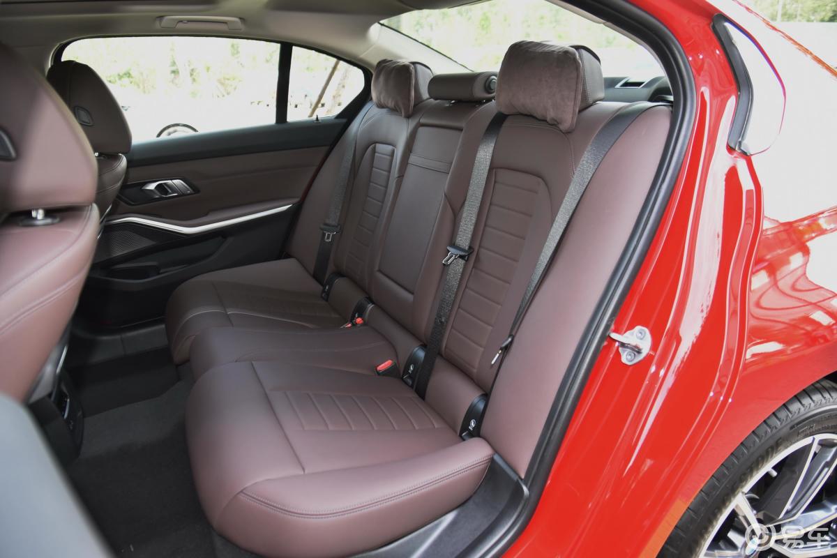 【宝马3系2021款改款2 325li m运动套装后排座椅汽车图片-汽车图片