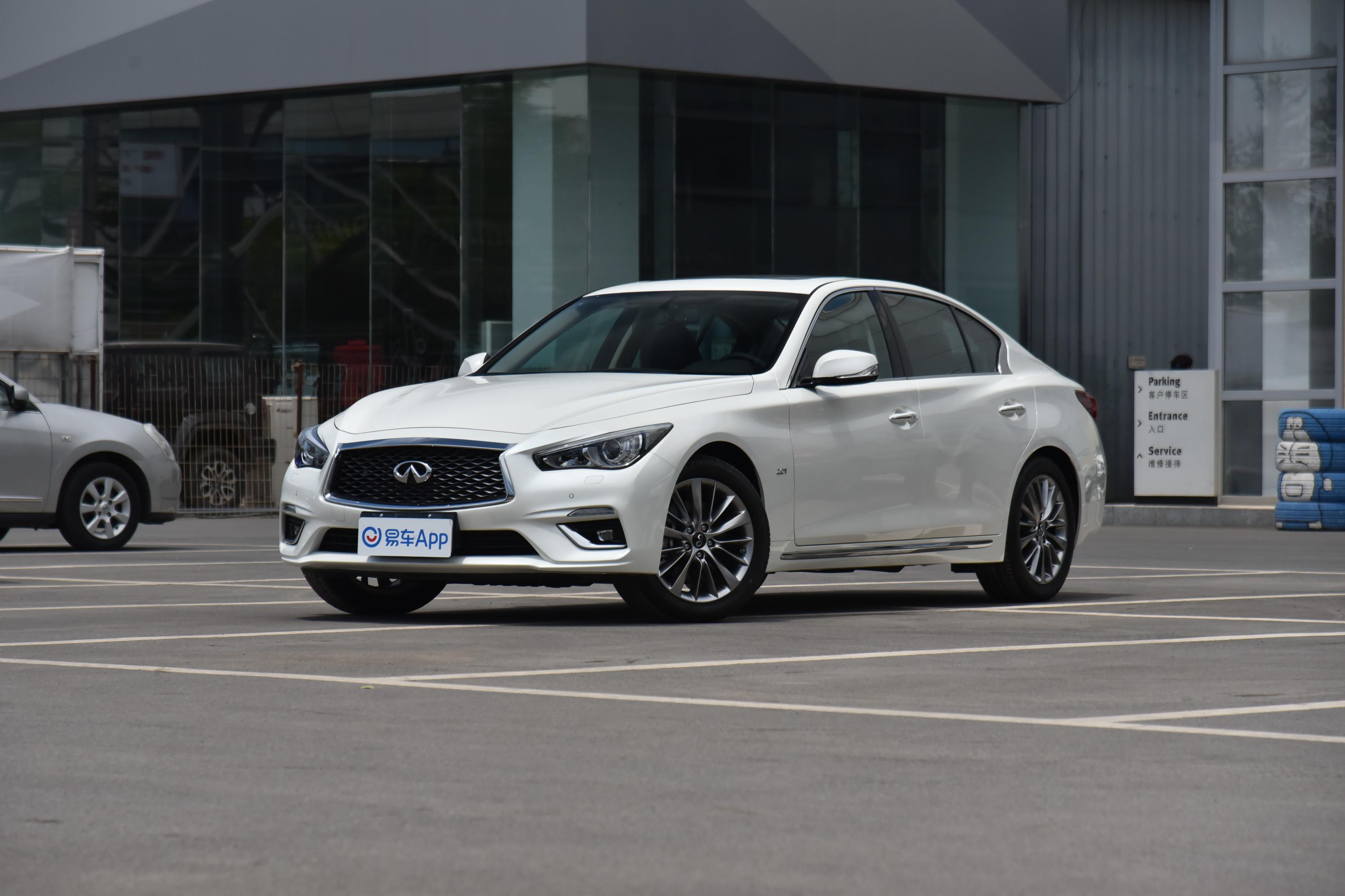 2021款英菲尼迪q50l20t逸享版