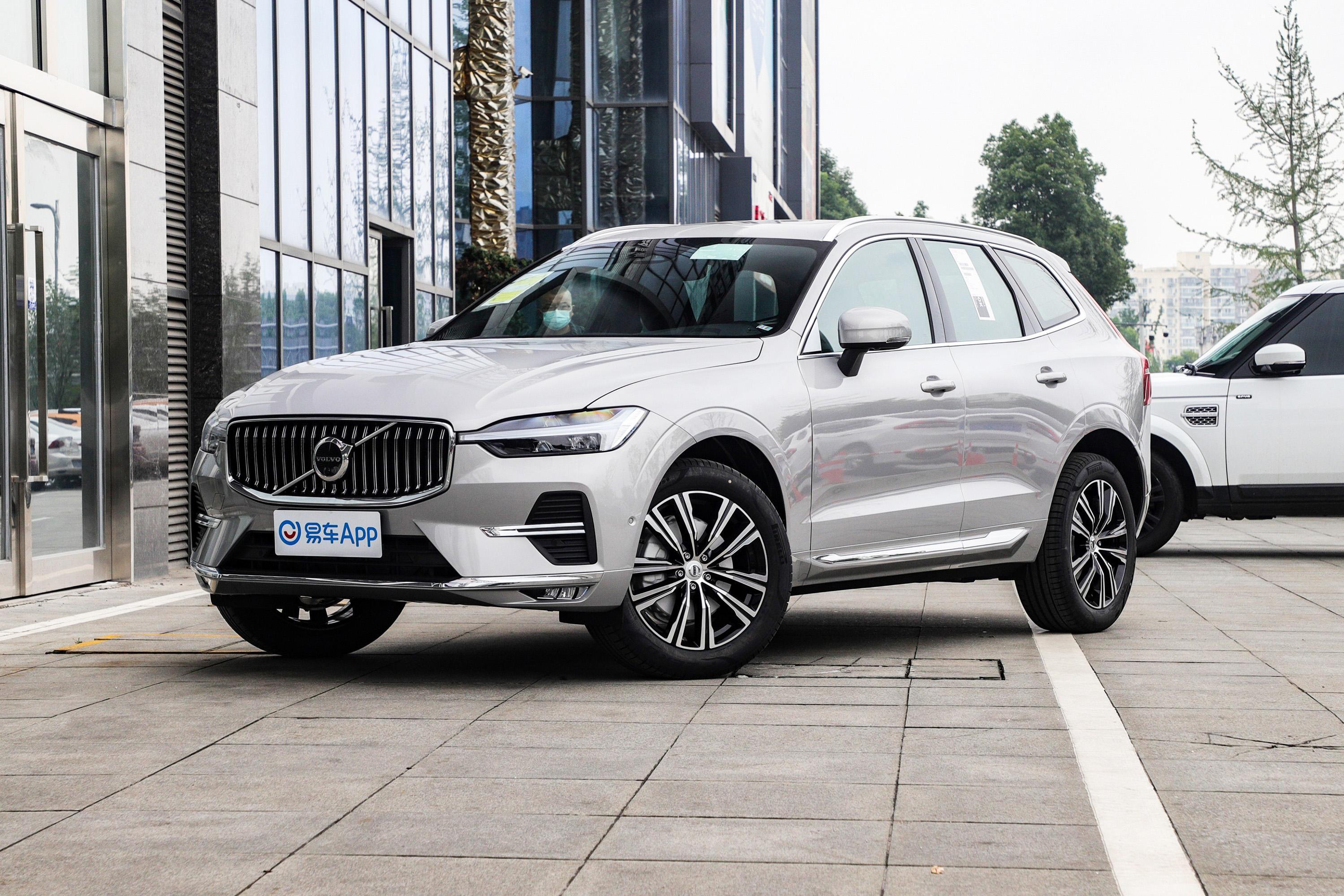 2022款沃尔沃xc60b5四驱智雅豪华版