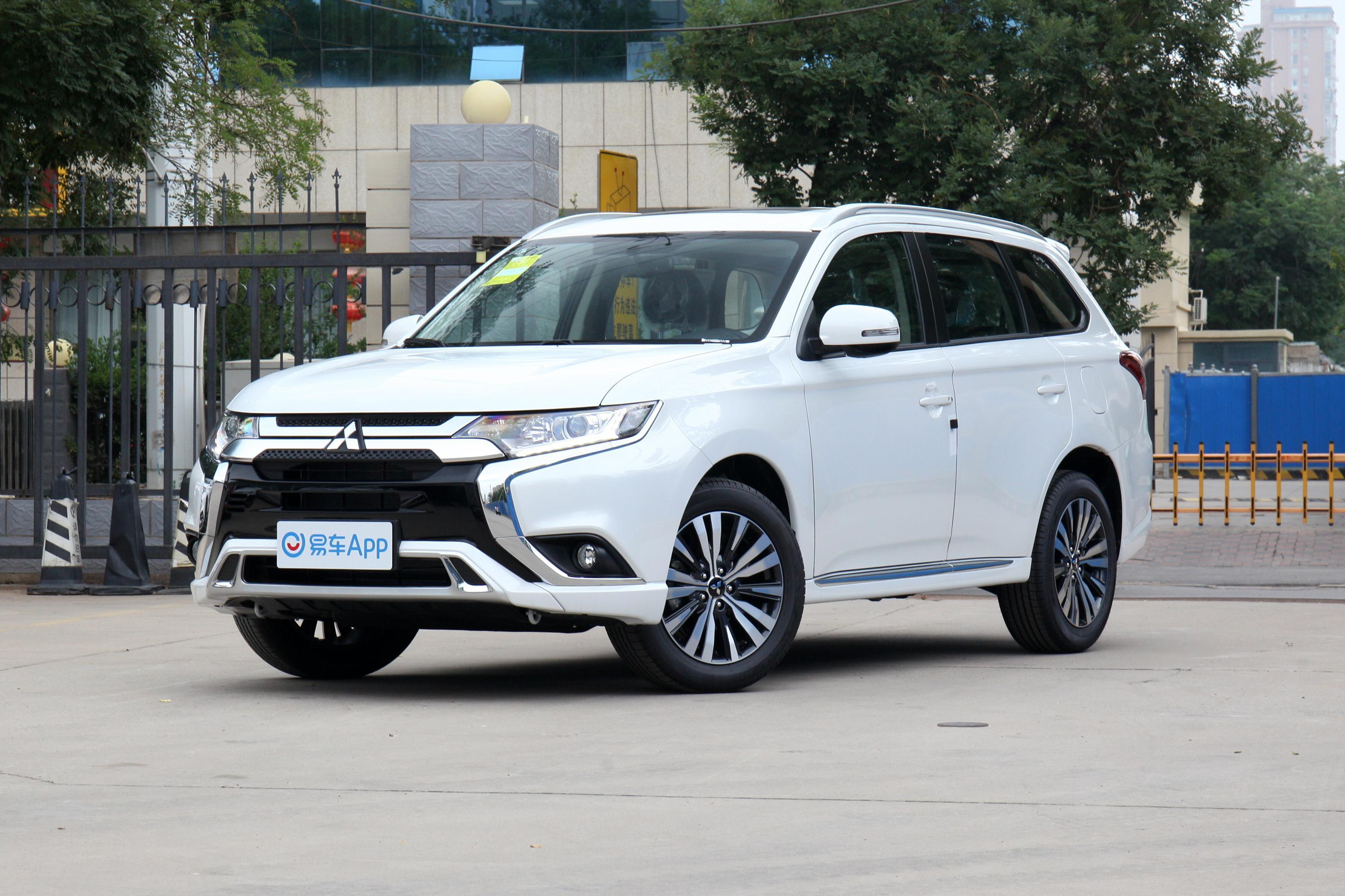 80万库存情况:现车充足车款详情所属品牌:广汽三菱级别:suv上市时间