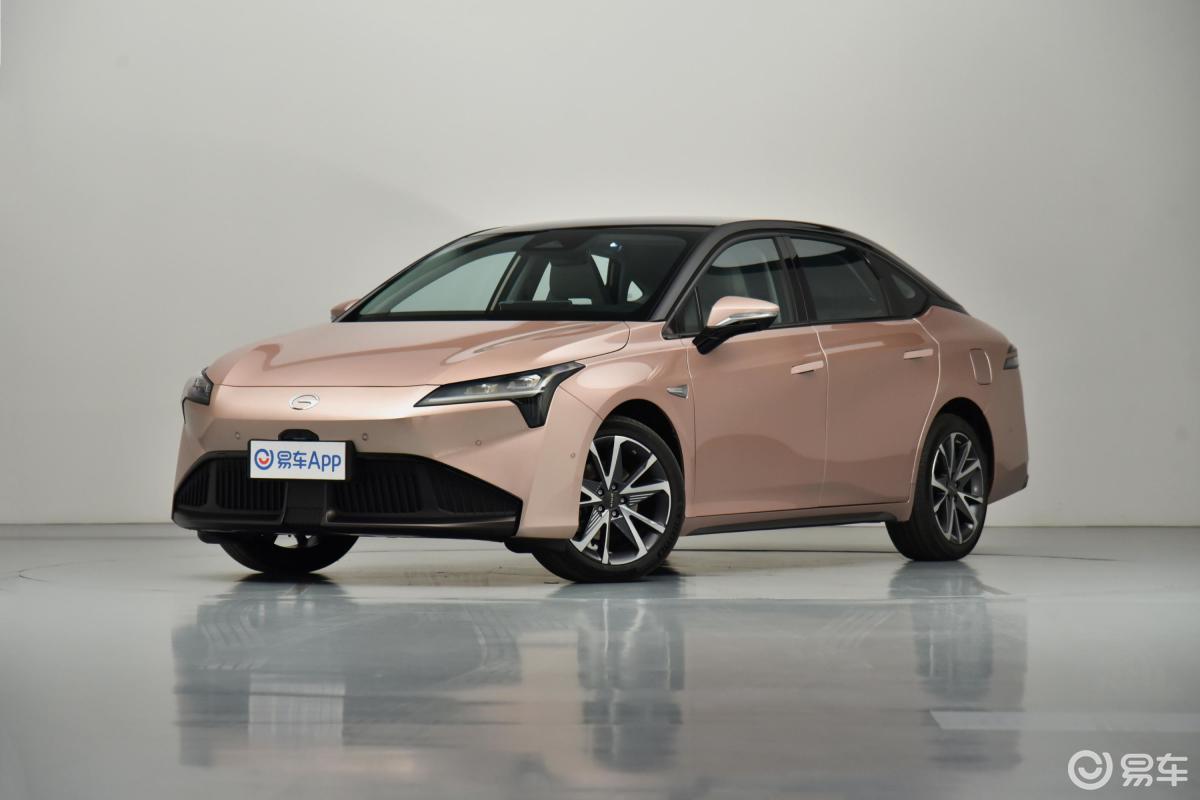 广汽埃安  aion s  2021款  2021款  2020款  2019款  plus 70 科技版