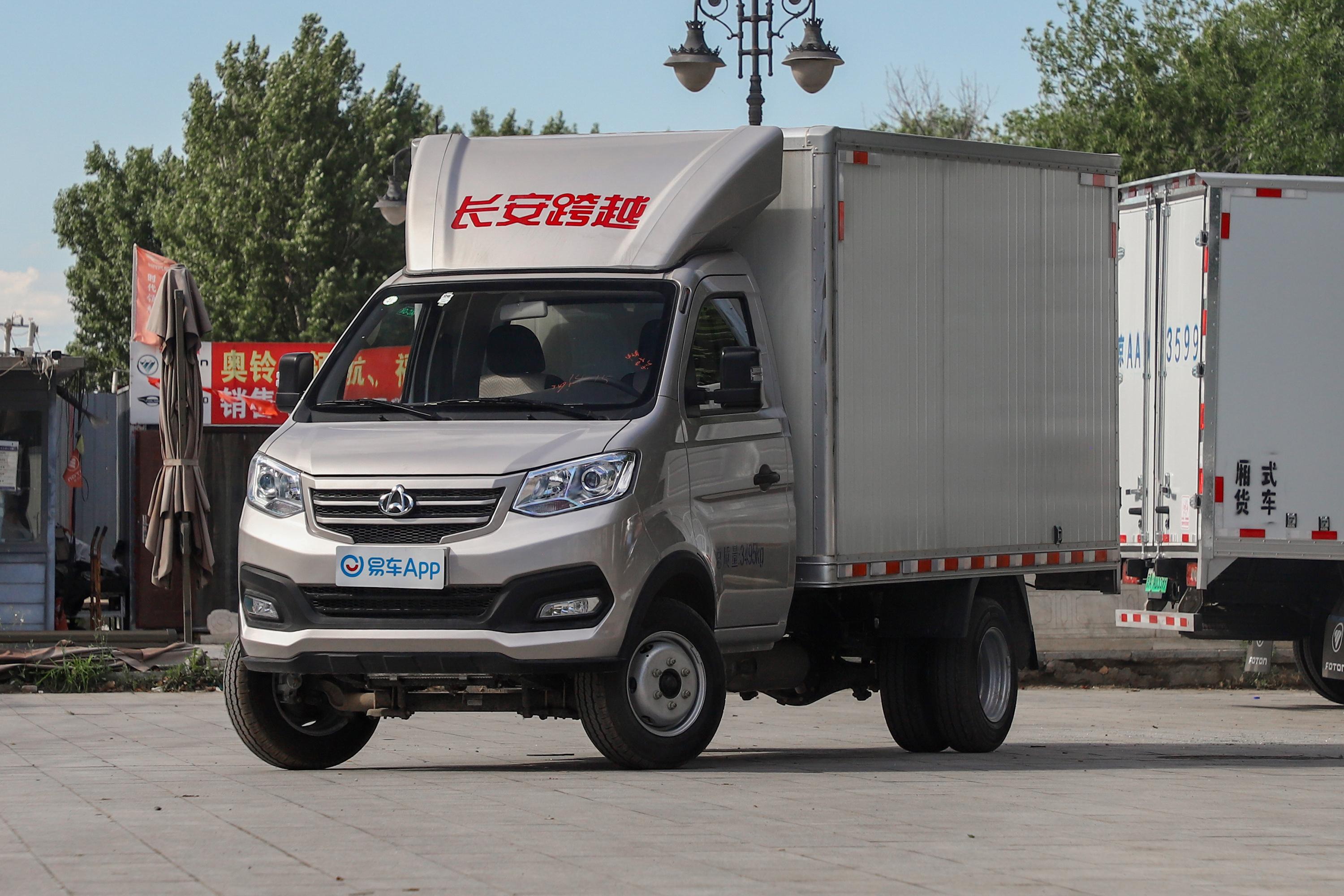 2021款跨越王x3东安16l122马力271米栏板双排后双轮舒适版汽油国Ⅵ