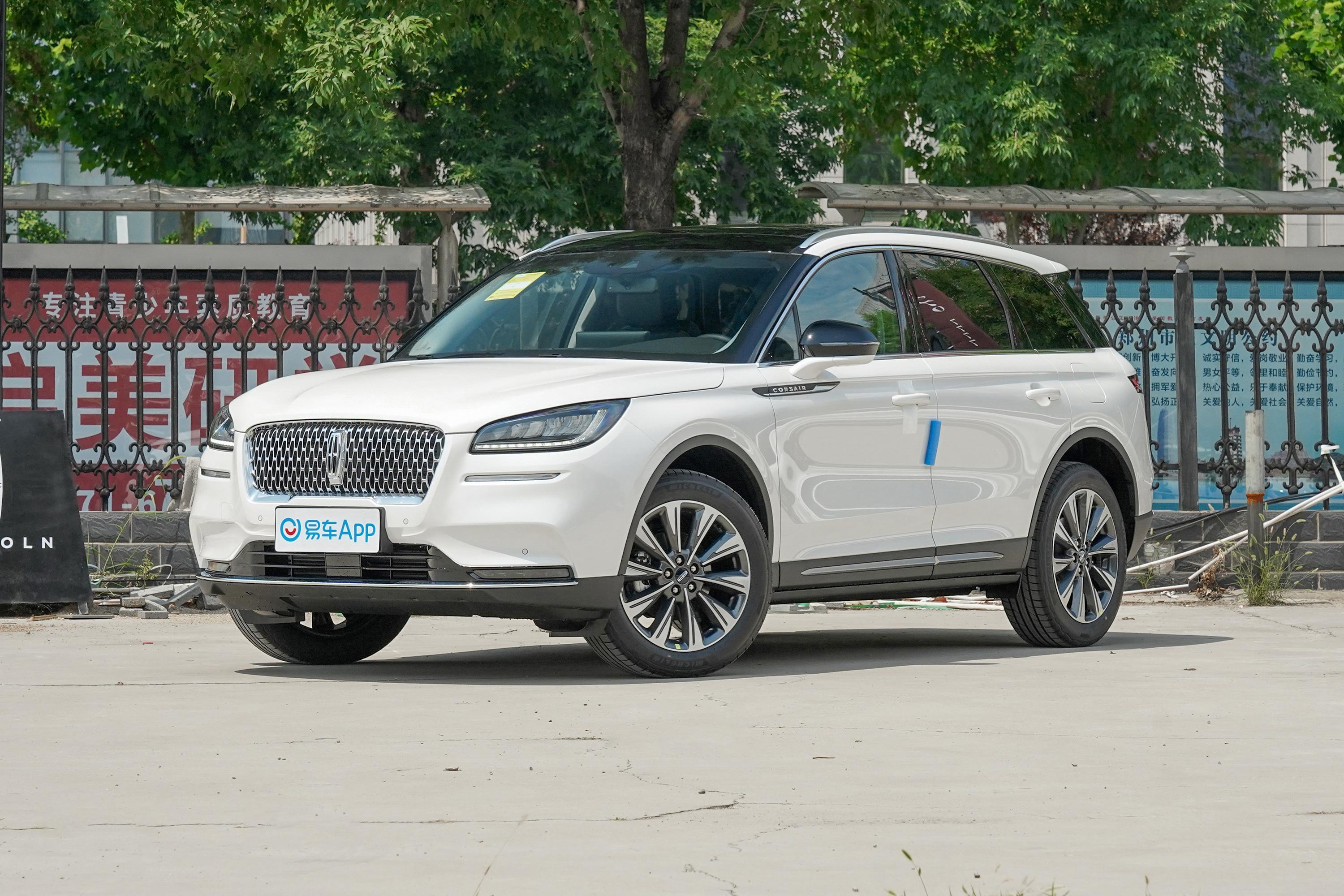 2022款 冒险家 2.0t 四驱尊雅版外观