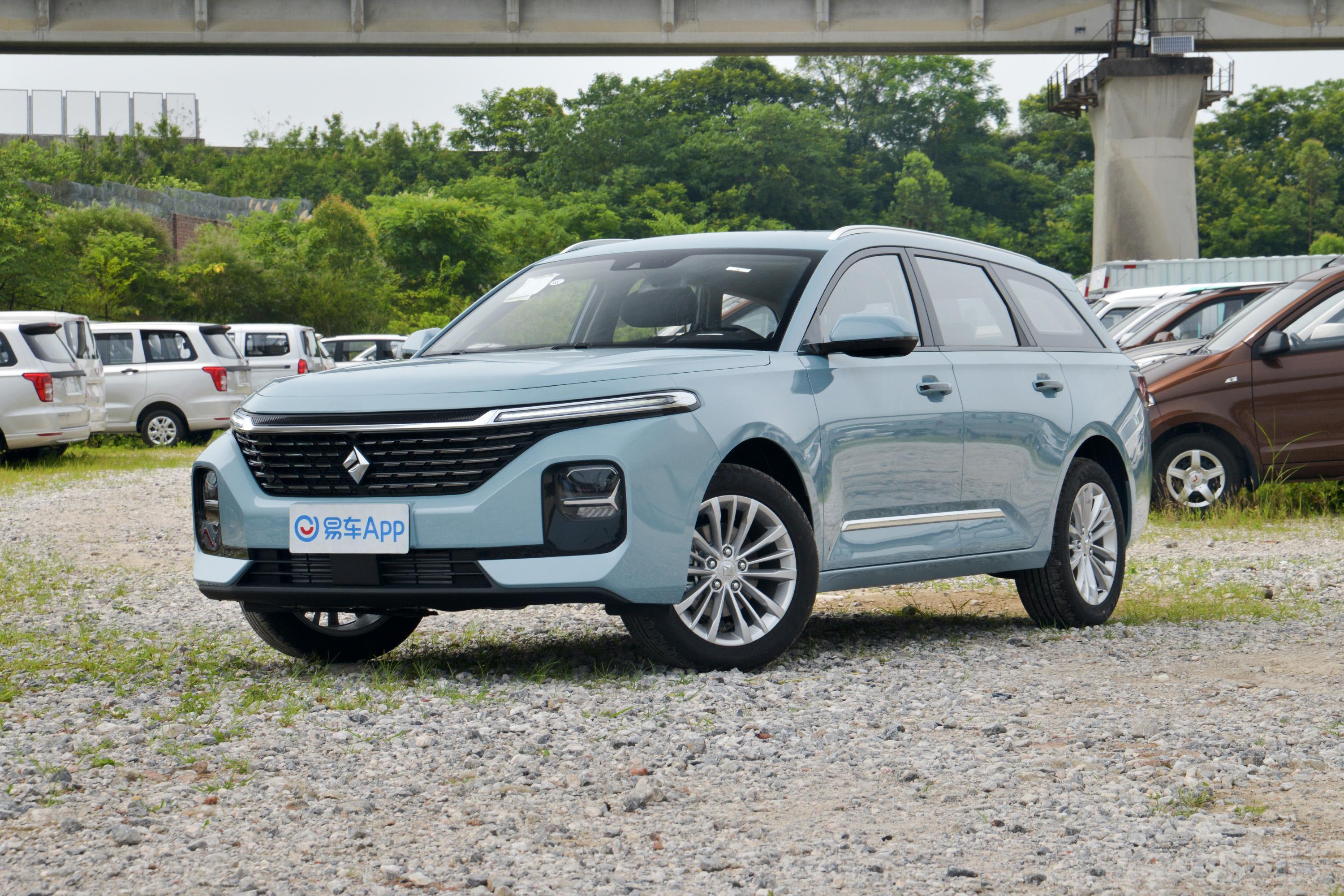 2021款宝骏valli15tcvt大理天空