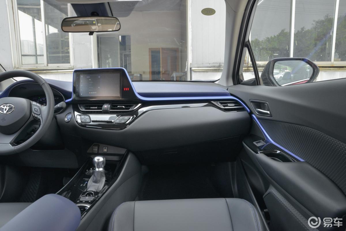 广汽丰田  丰田c-hr  2021款  2021款  2020款  2018款  双擎2.