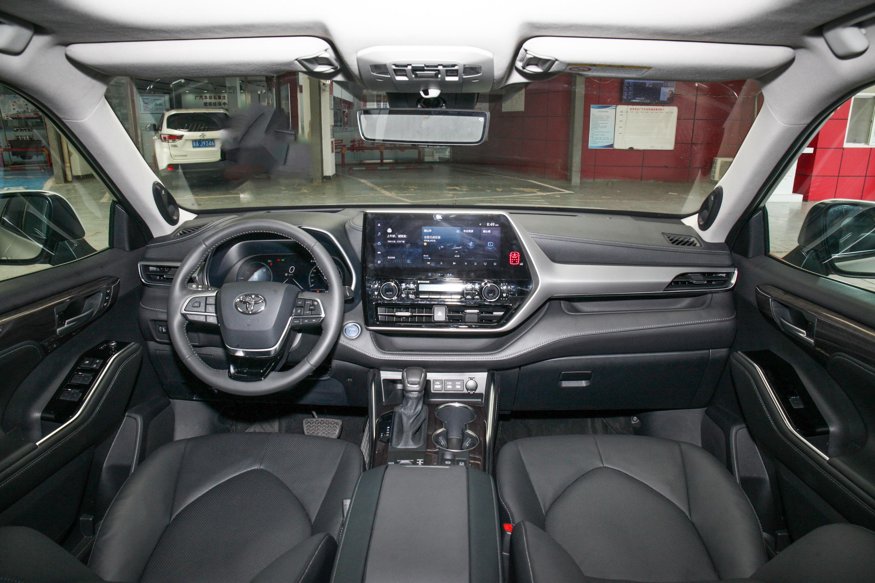 2022款汉兰达双擎25lecvt四驱至尊版7座