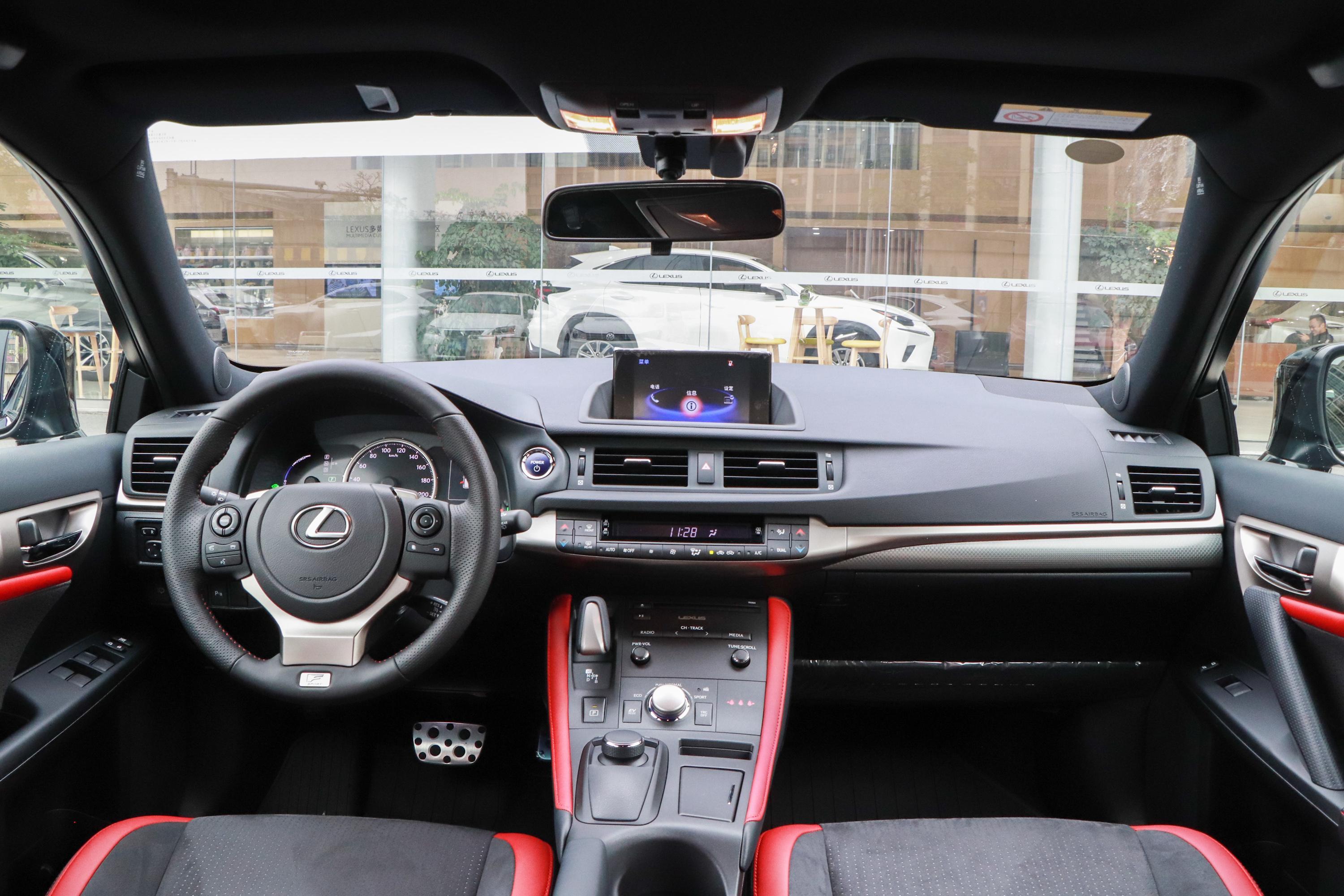 2020款 雷克萨斯ct 200h f sport内饰