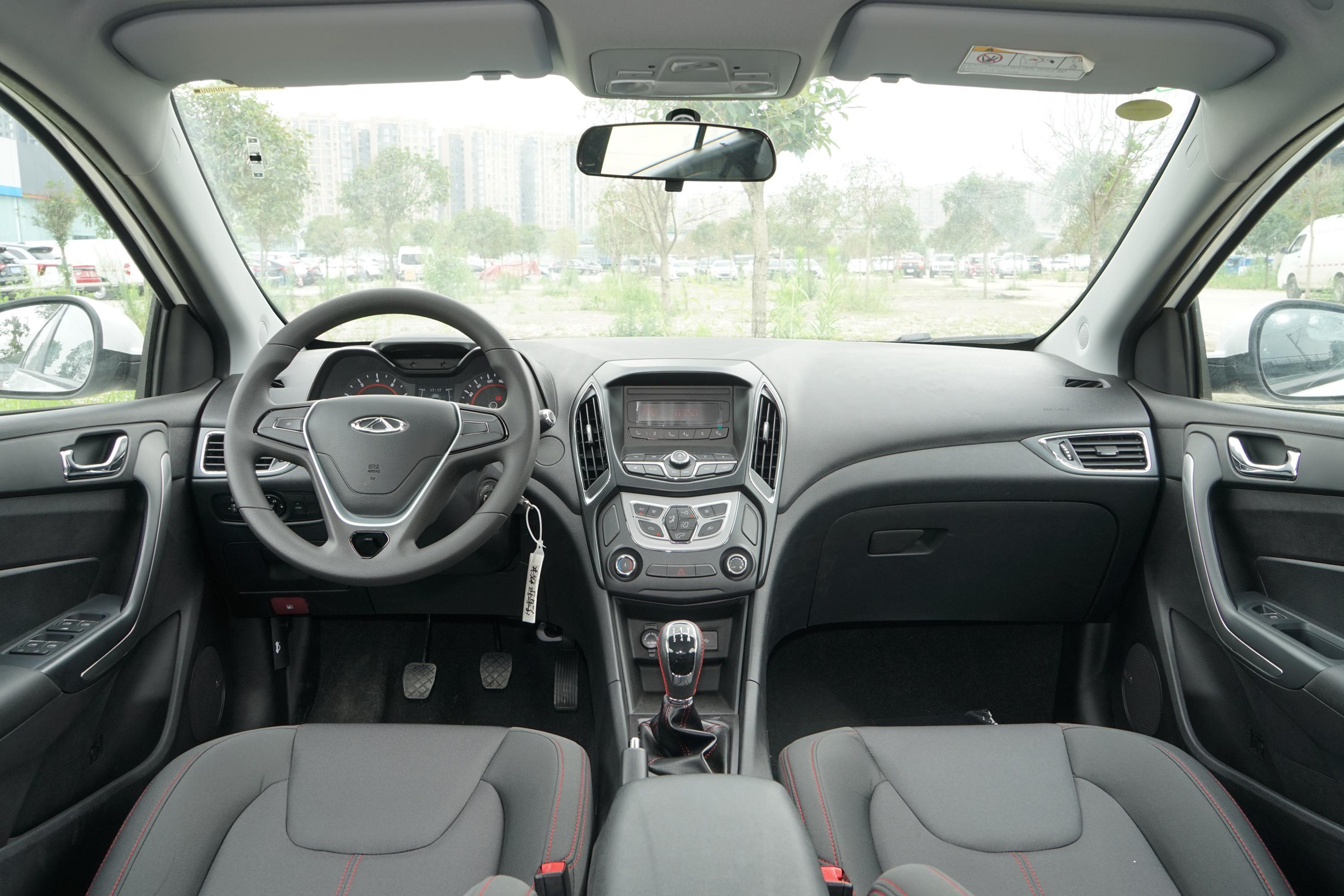 2021款 艾瑞泽5 1.6l 手动 豪华版cng内饰