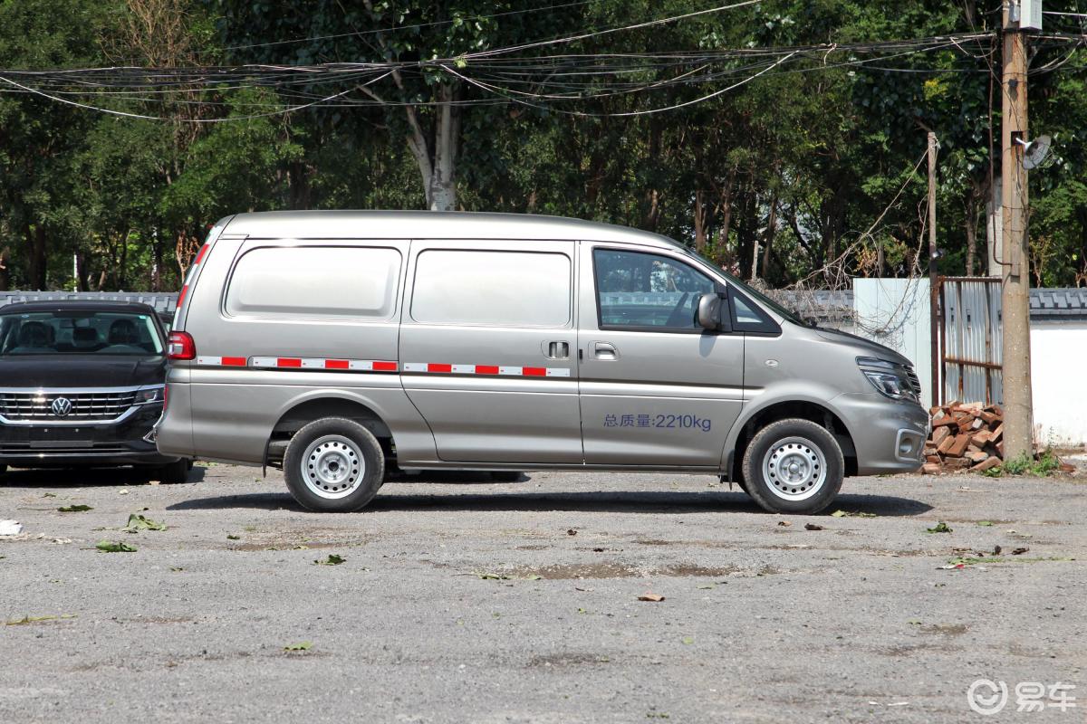 东风风行  菱智 2022款  2022款  2021款  2020款  2019款  2018款