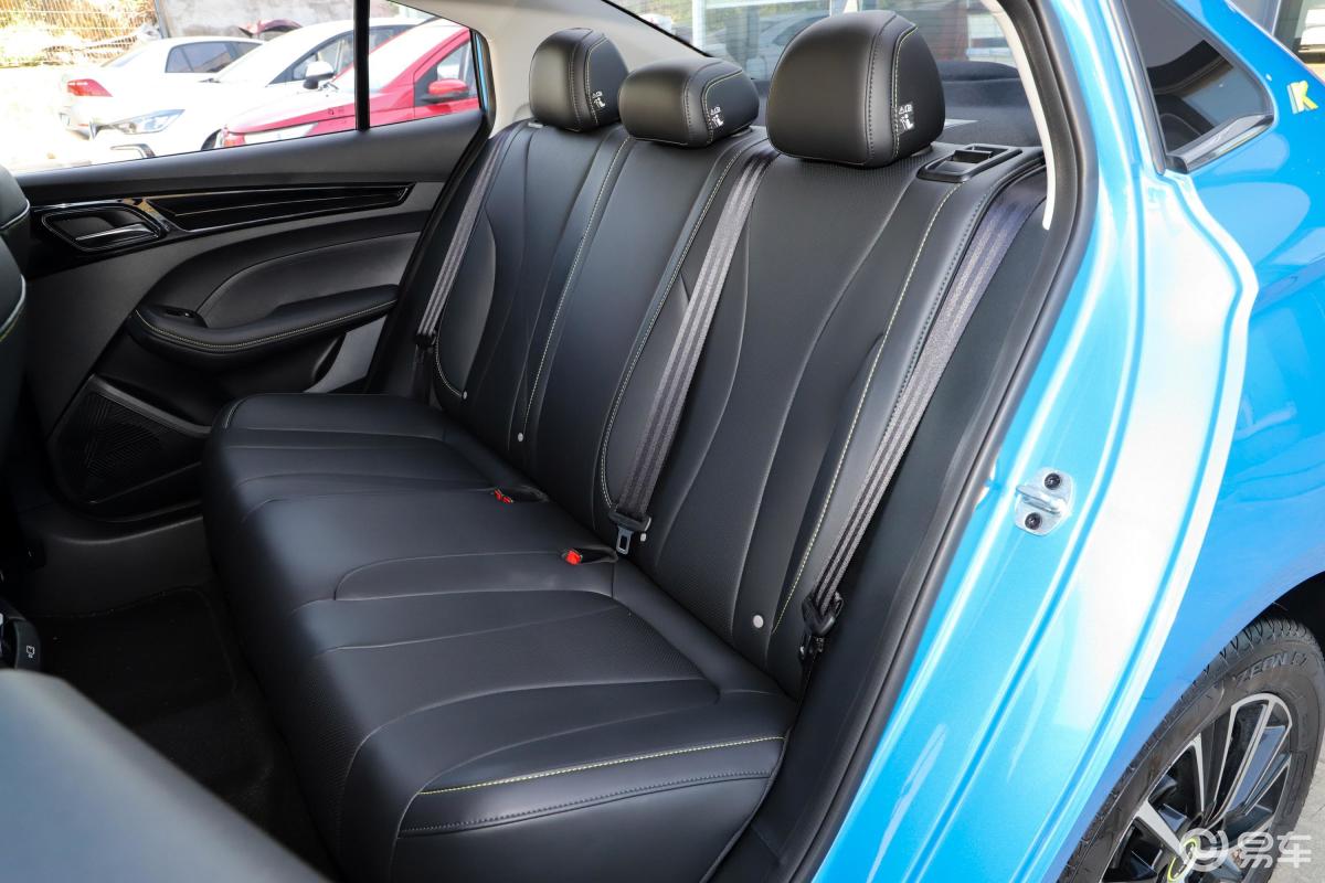 5l cvt 钻石版后排座椅汽车图片-汽车图片大全】-易车