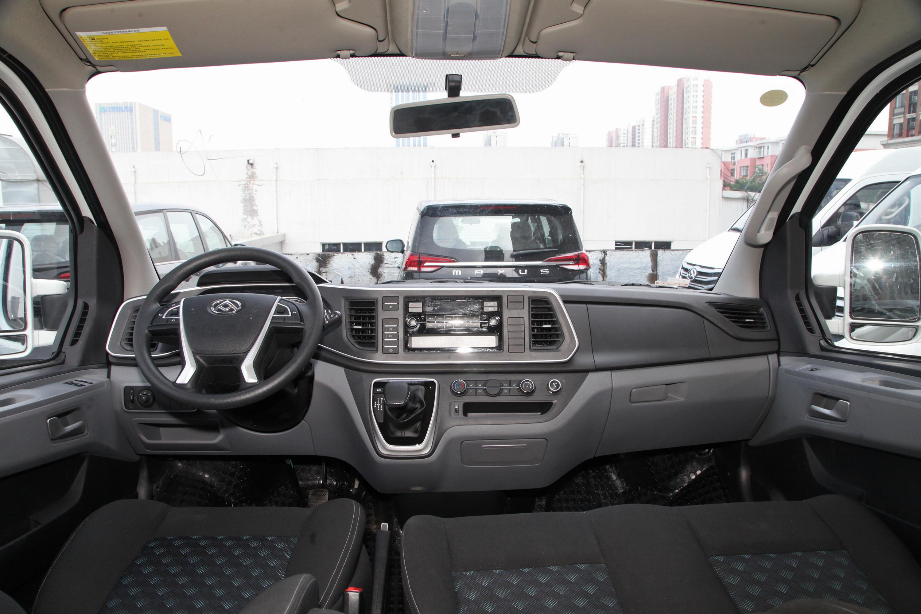 2021款上汽大通maxusv80plus全能王20tamt短轴中顶56789座