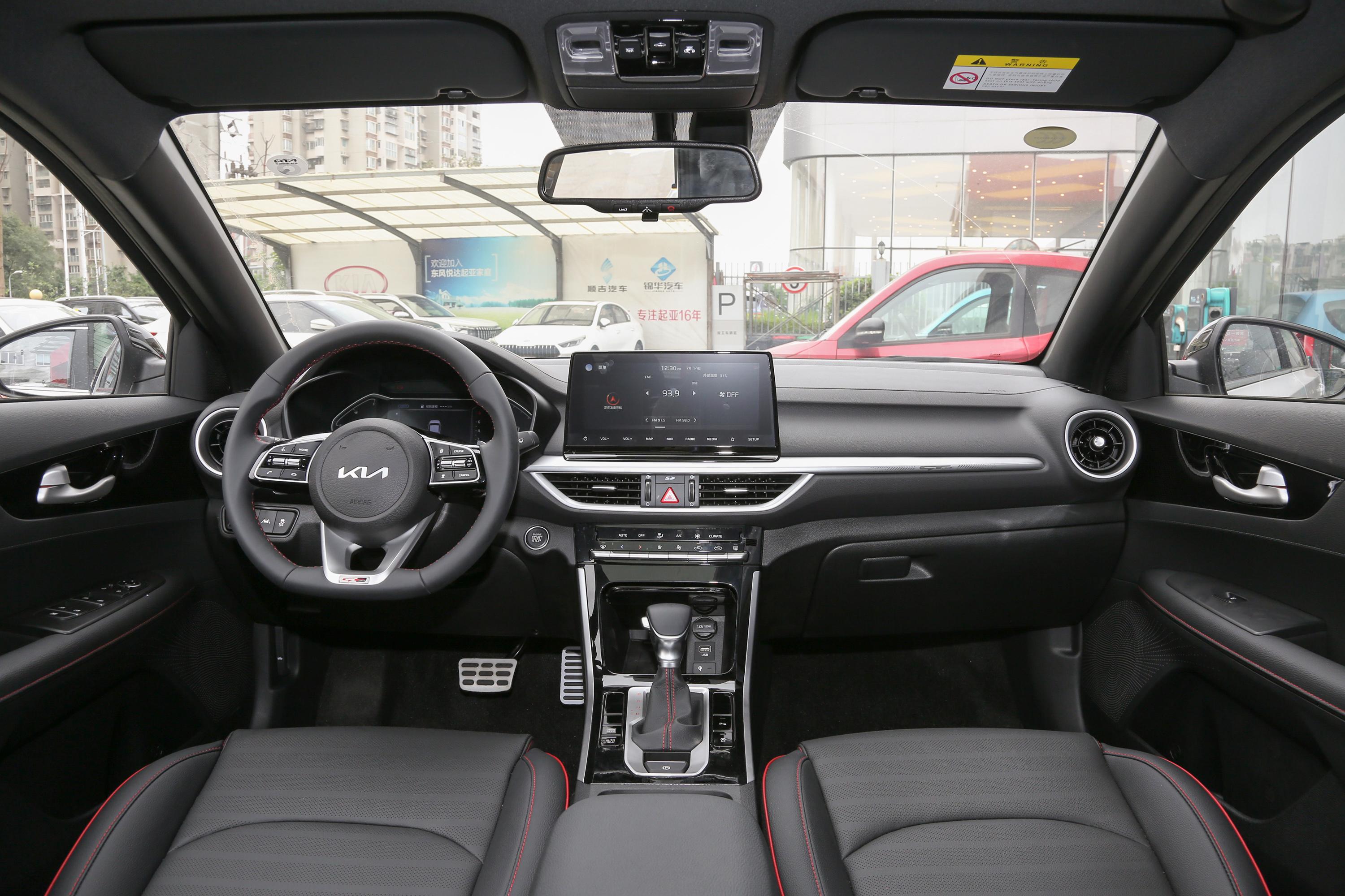 2021款 起亚k3 改款 1.4t 双离合 gt-line智驾运动版内饰